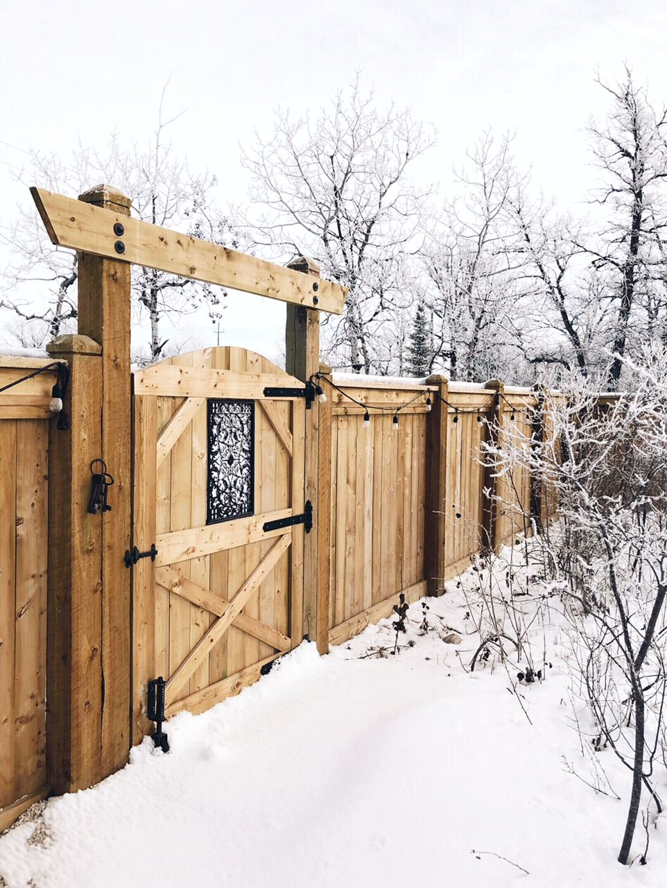 Как правильно: Приспособить участок для проживания зимой