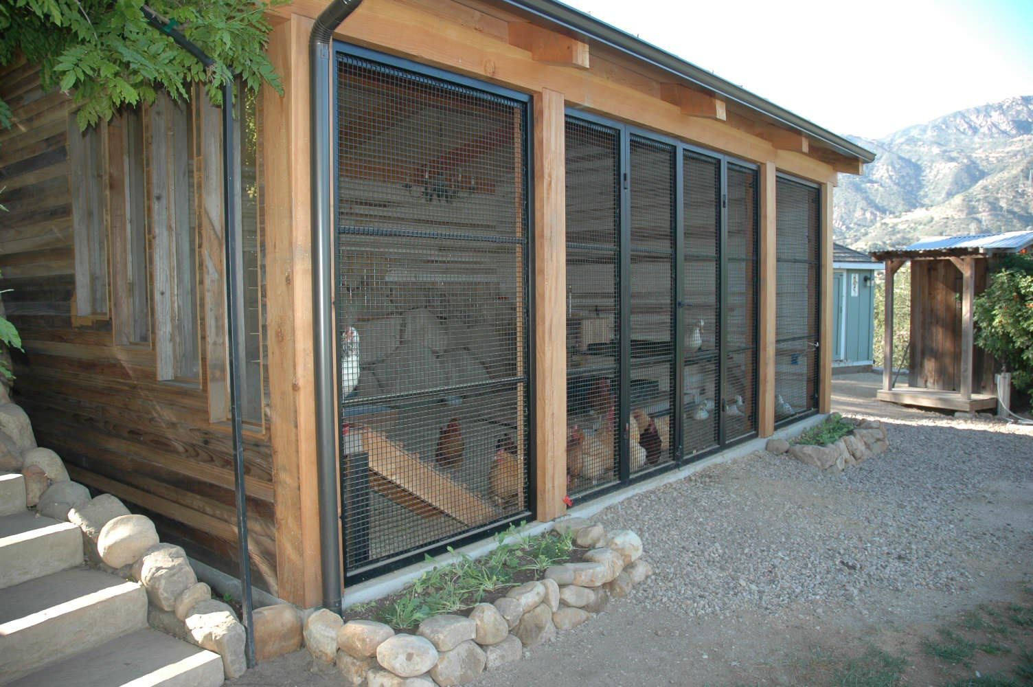 Вопрос: Как построить курятник своими руками