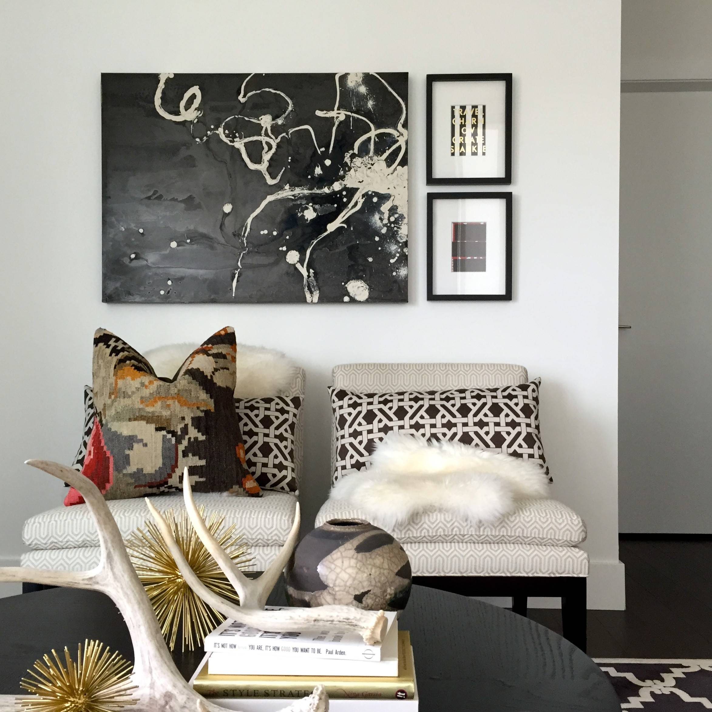 Дизайн-дебаты: Гостиная без дивана — это нормально?