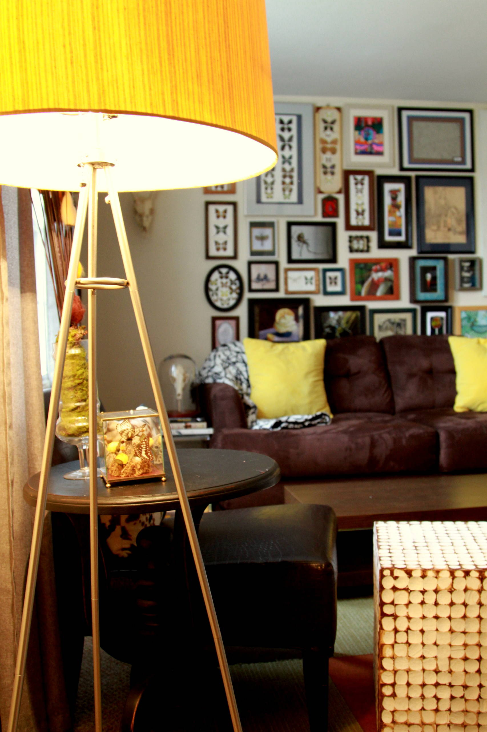 Начать с чистого листа: Как декорировать стены в съемной квартире