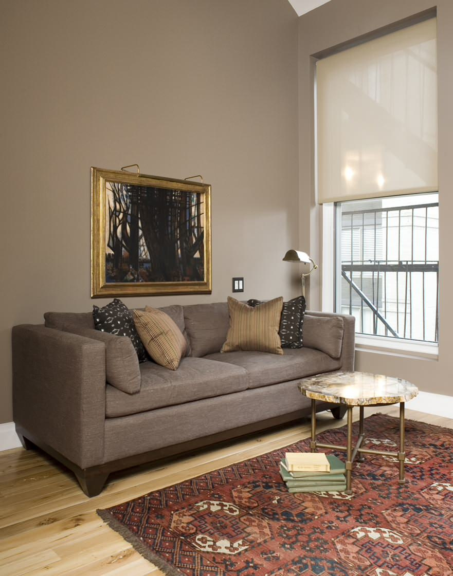 Что важно помнить, выбирая пол в гостиную