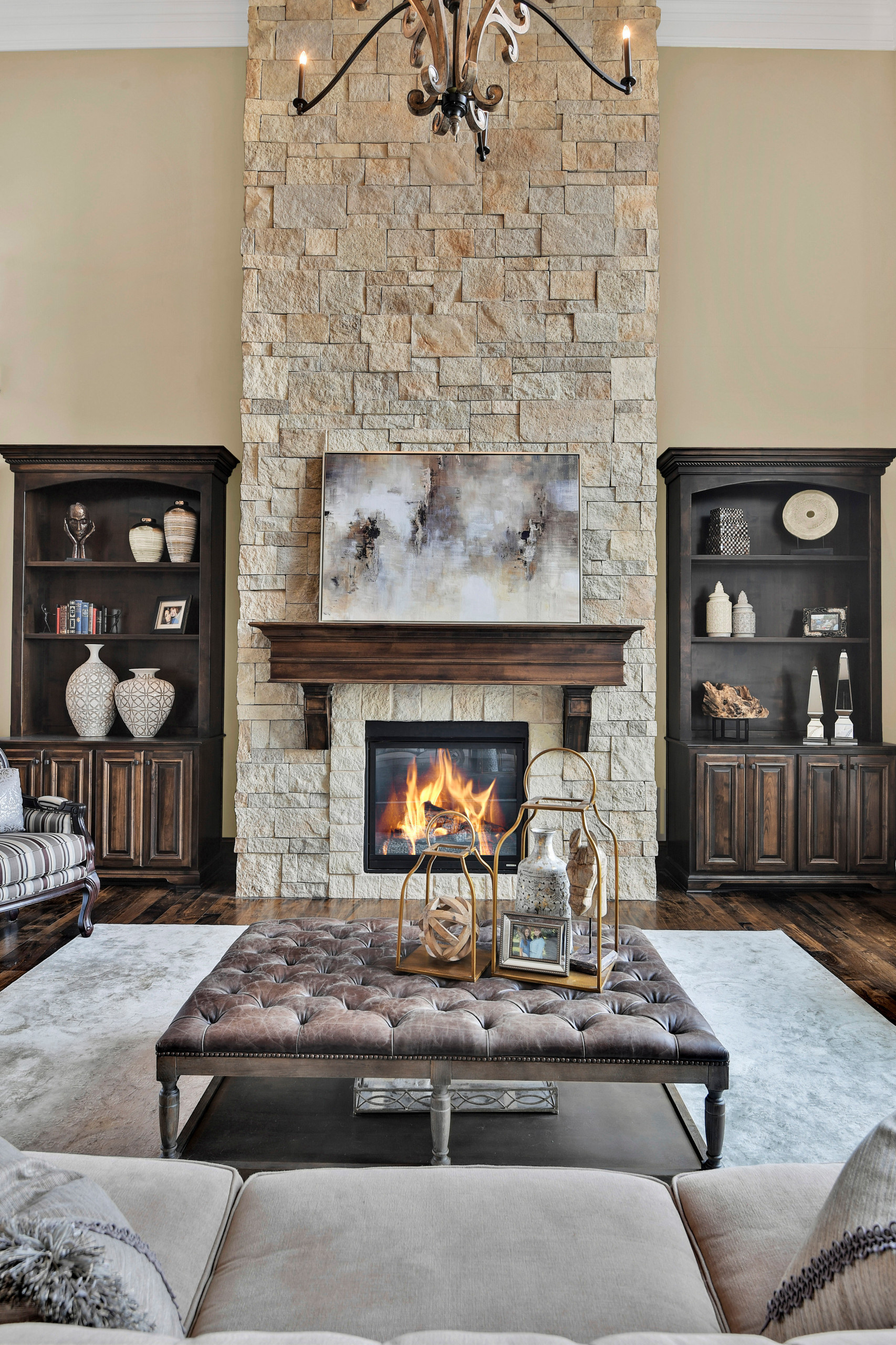 Есть вопрос: Зачем камину стекло