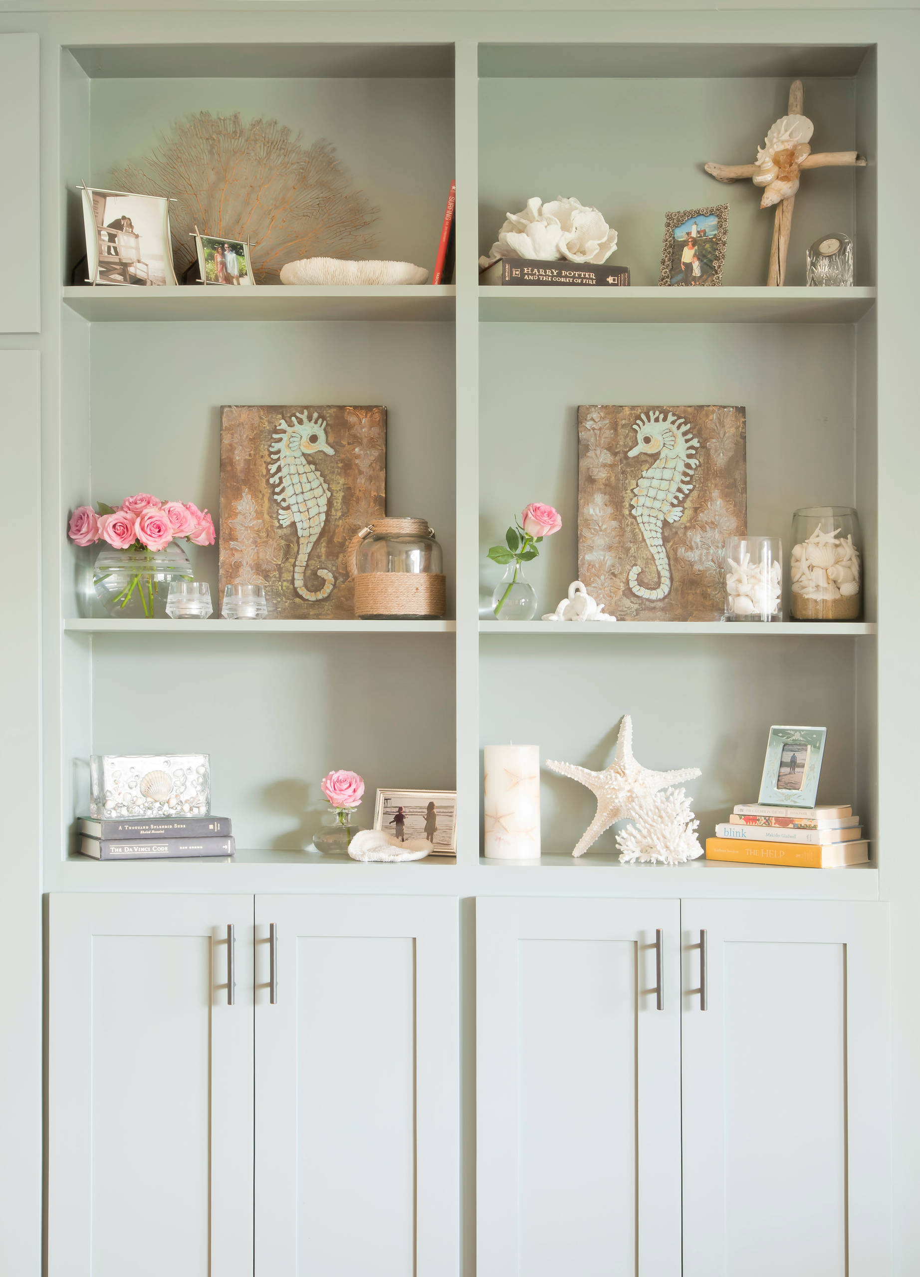 Все в порядке: Как расставить вещи на открытом стеллаже