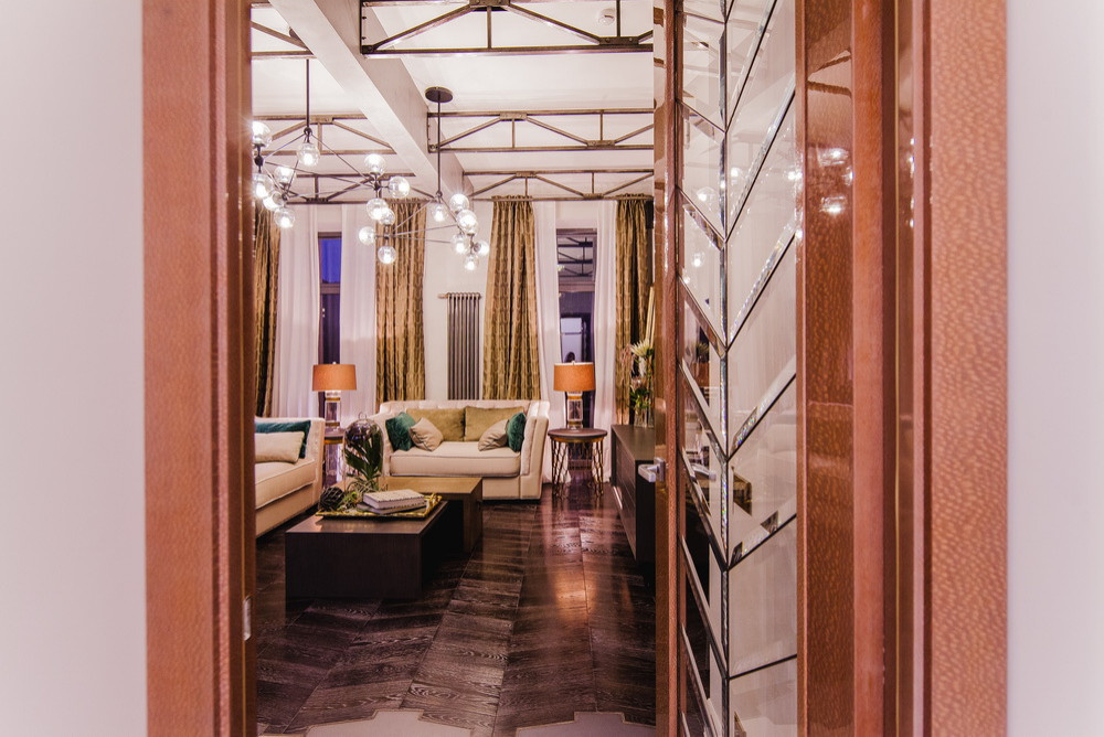 Houzz тур: «Женский» лофт с акцентами ар деко