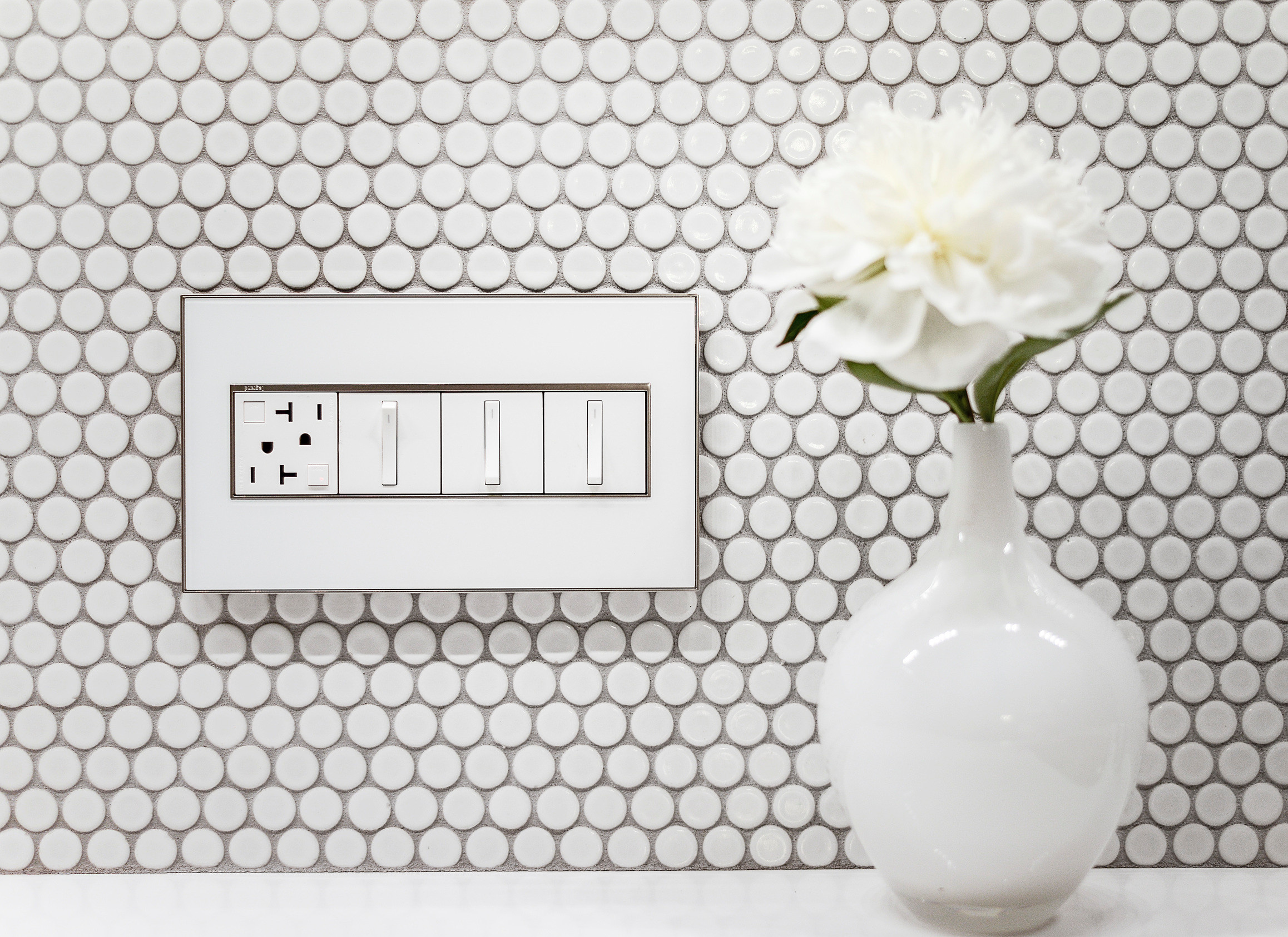 Хороший вопрос: Сколько розеток и выключателей должно быть в доме?