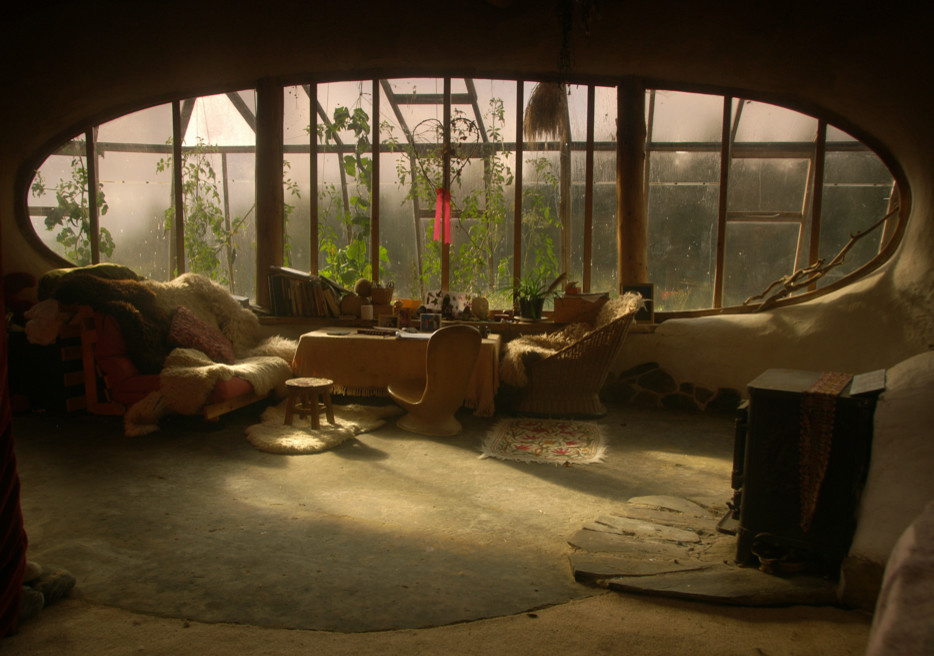 Хороший вопрос: Как смотреть фильм, если вас интересуют интерьеры