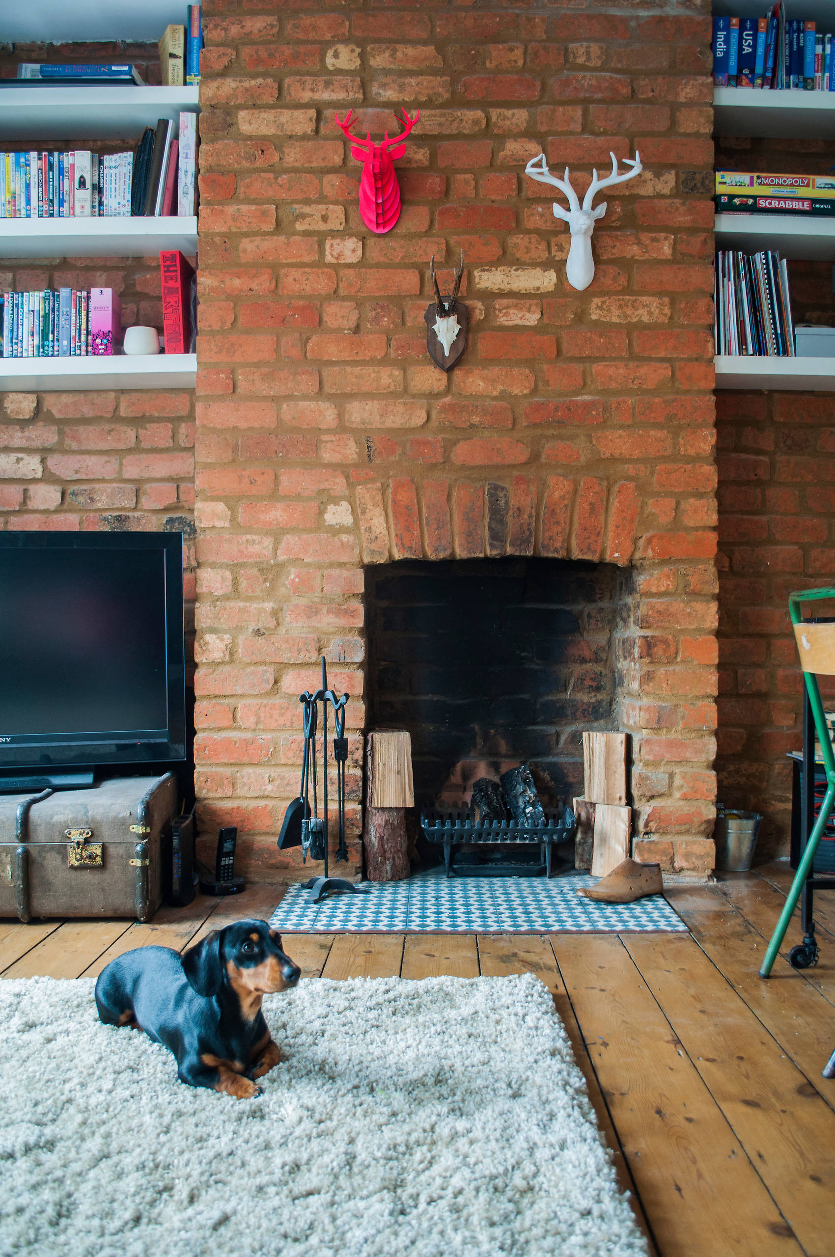 Фотоохота: 101 идея для украшения камина