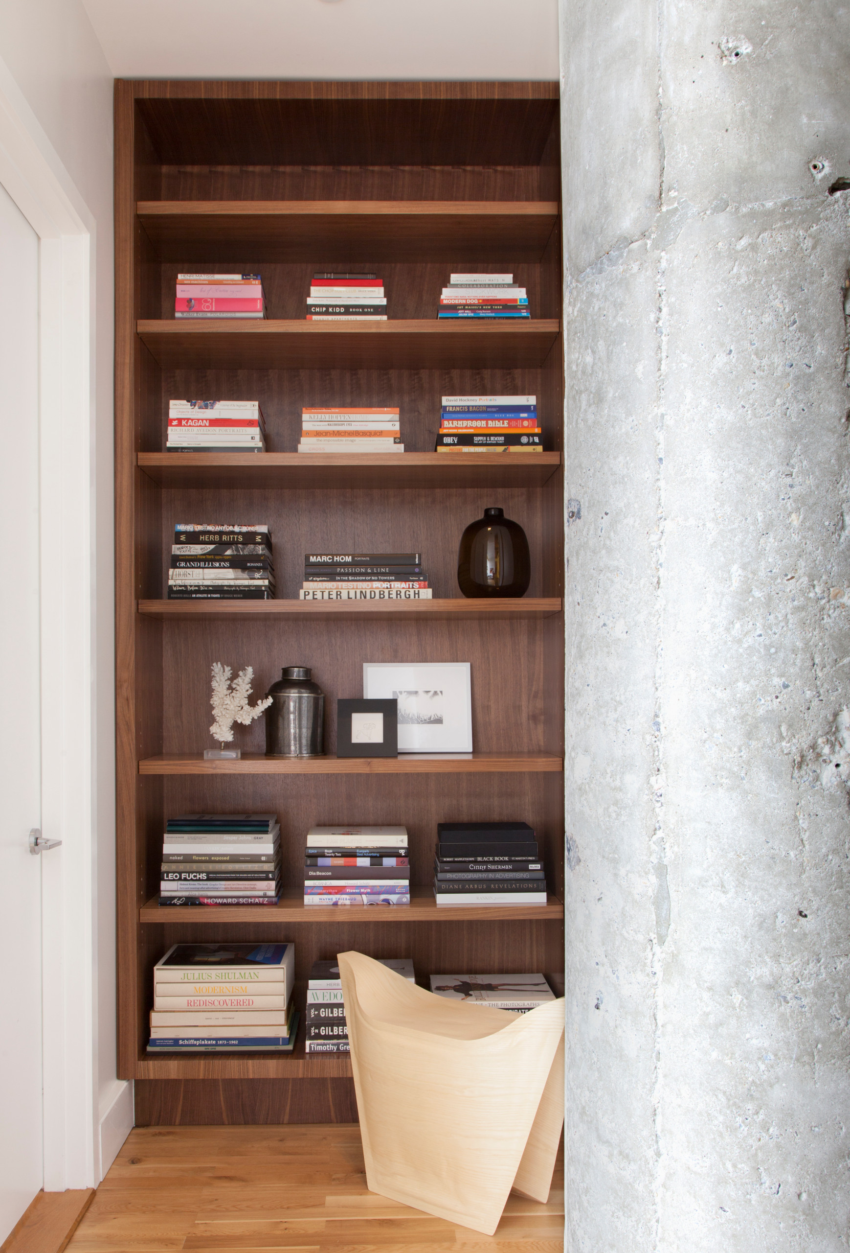 Вопрос: Чем работа стилиста отличается от работы декоратора