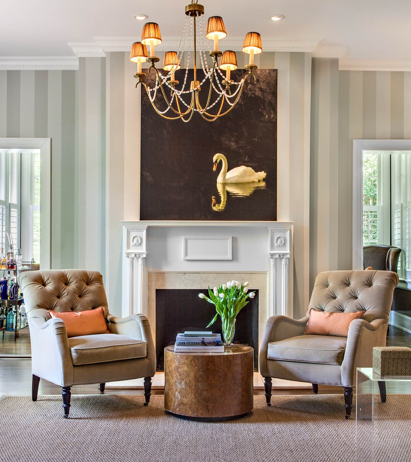 Фотоохота: 101 идея для украшения камина