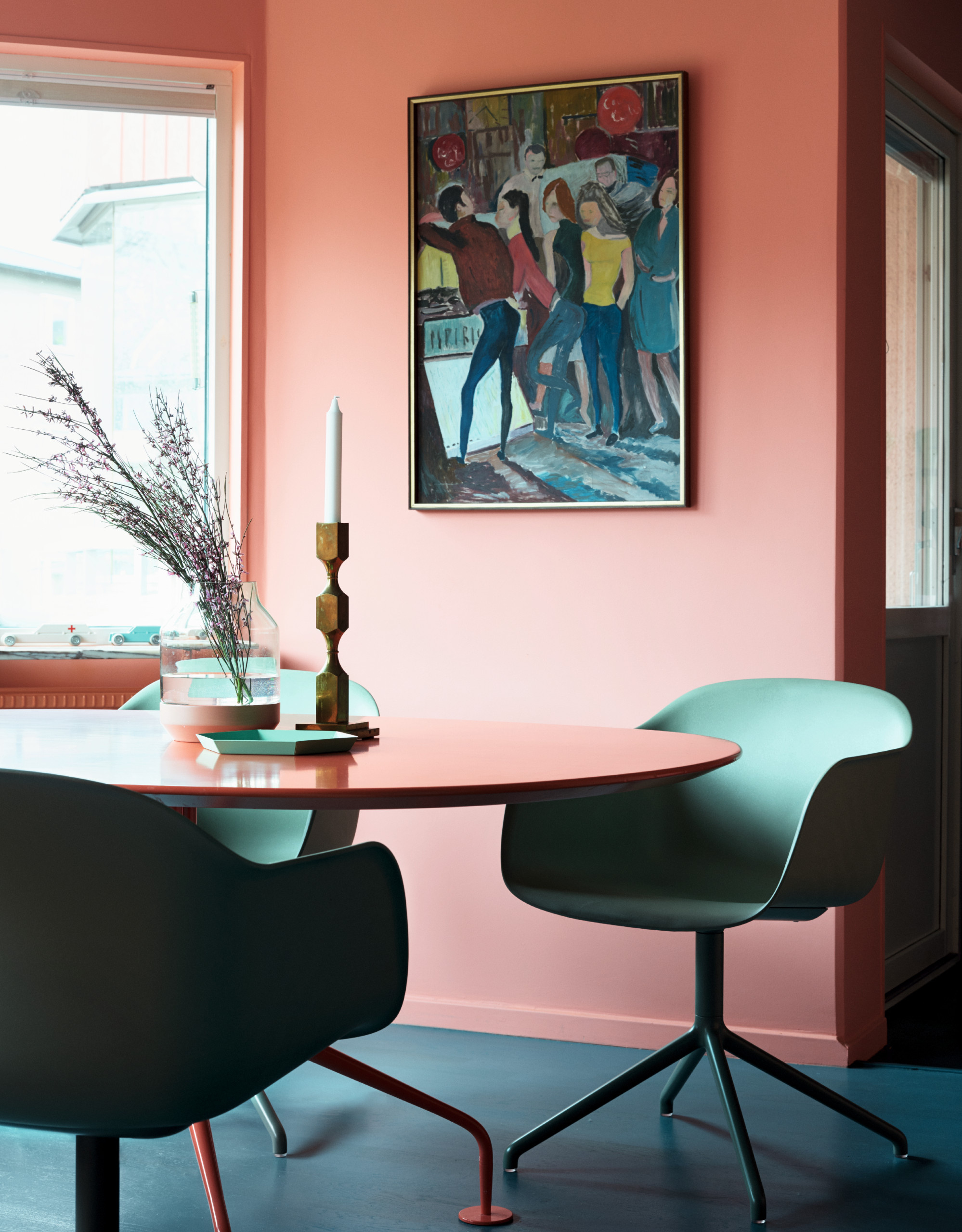 Просто фото: 16 цветовых схем с «датским голубым»