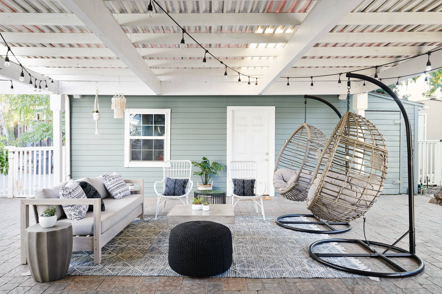 Фотоохота: Подвесное кресло в саду — 18 идей