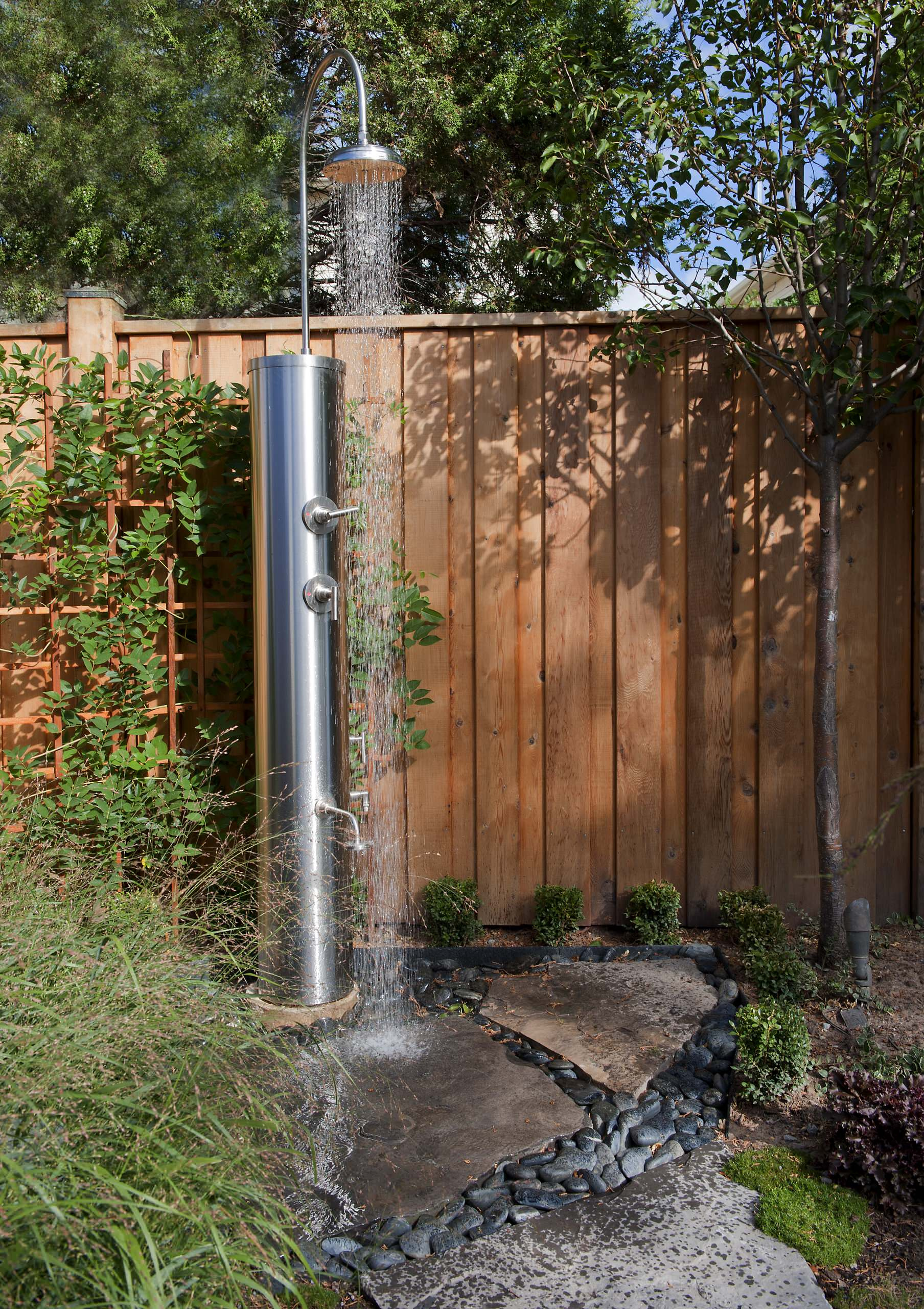 Личный пляж: Как оформить зону возле бассейна