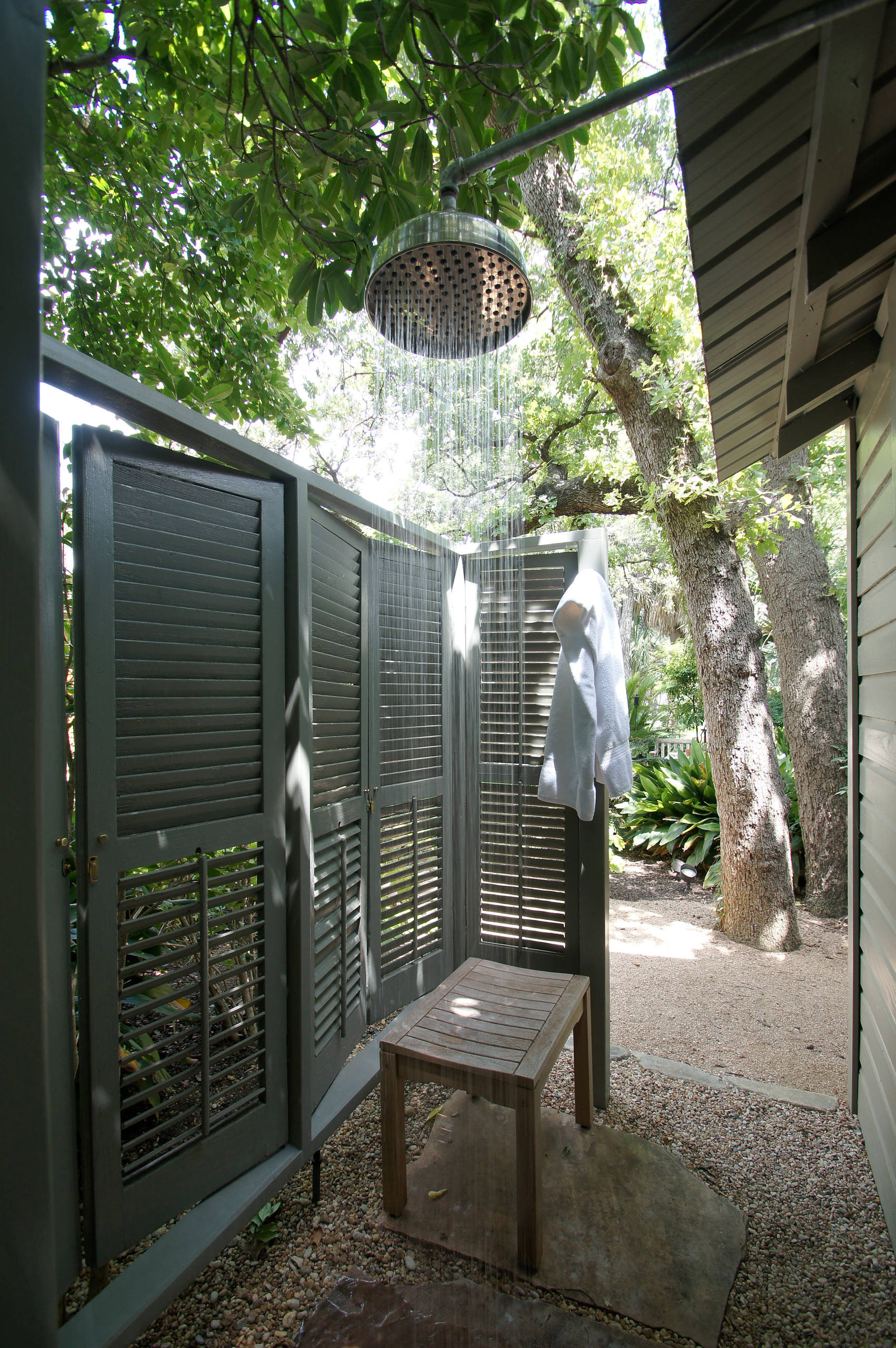 Фотоохота: 42 идеи для душа на даче