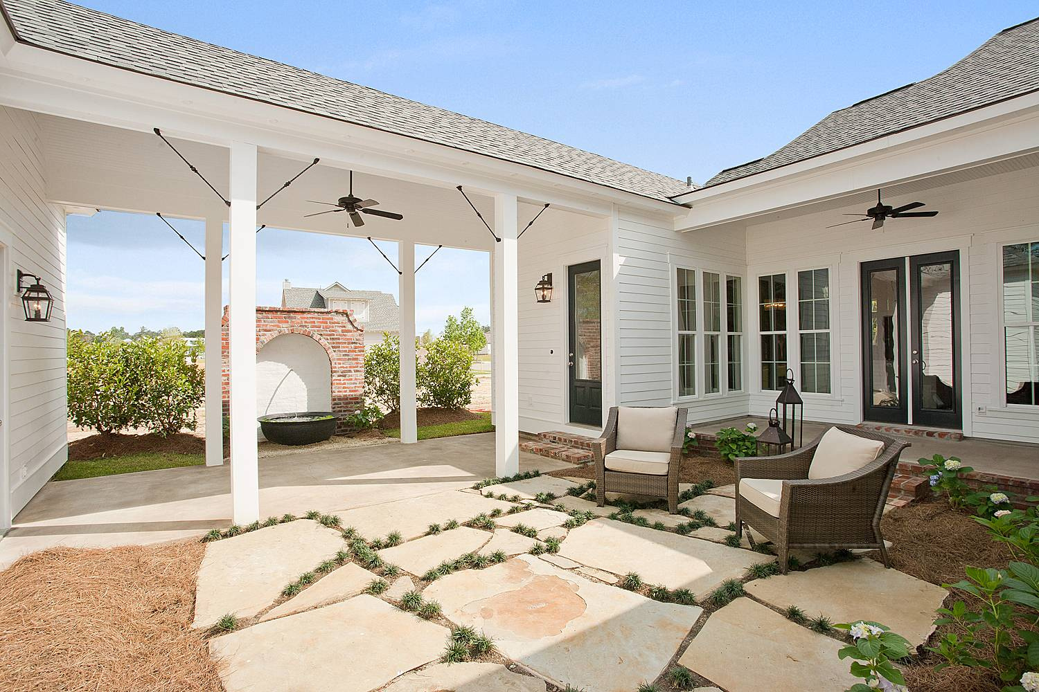 Как правильно: Обустроить узкие места на маленьком участке