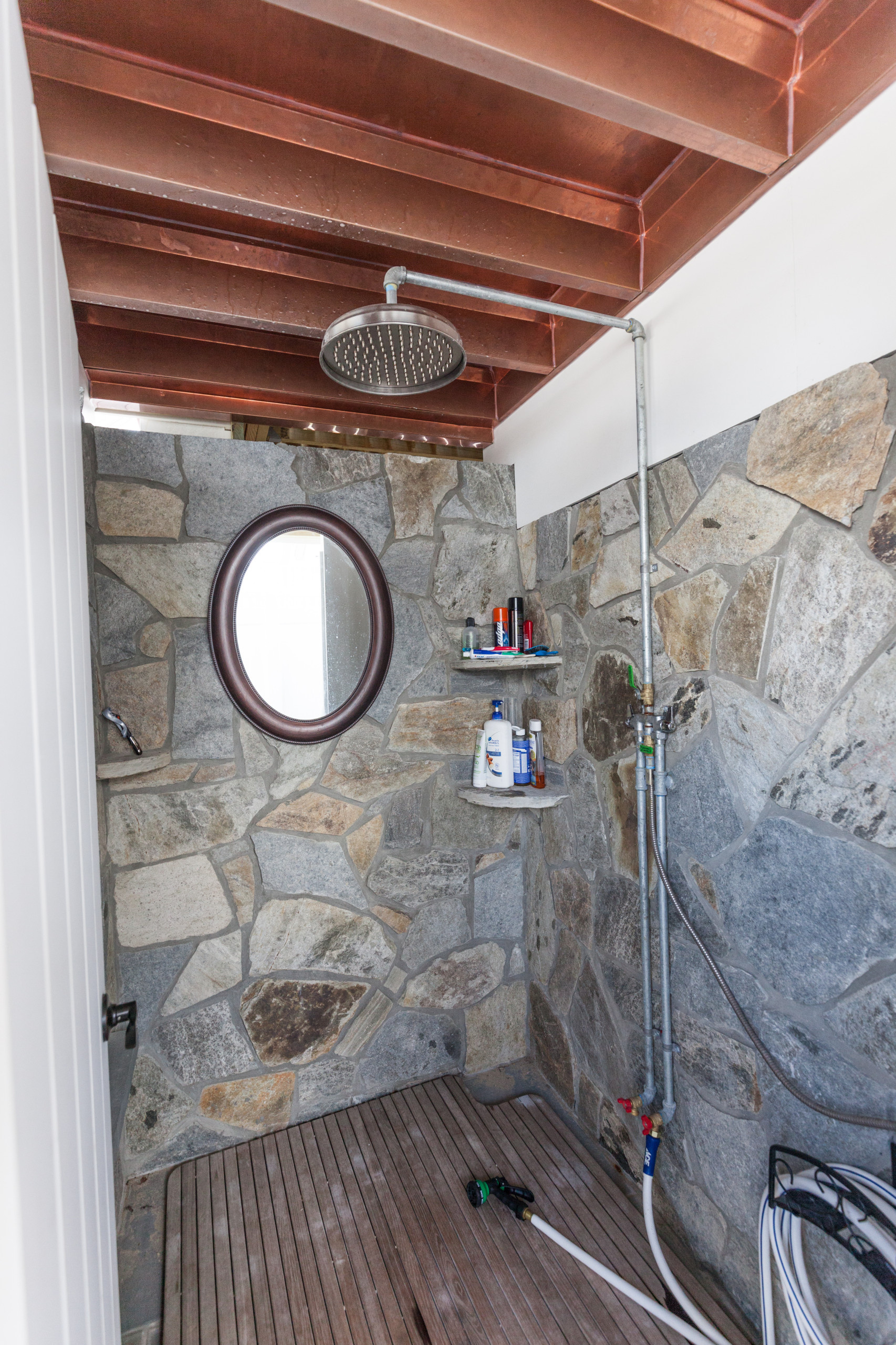 Как правильно: Провести водопровод в частный дом