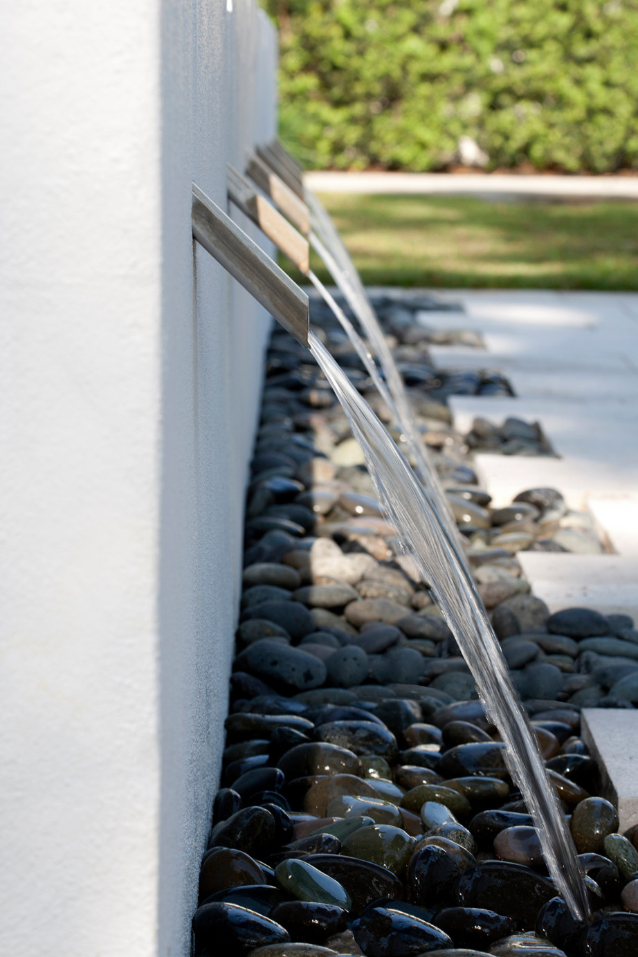 Дом на склоне: Преимущество или головная боль