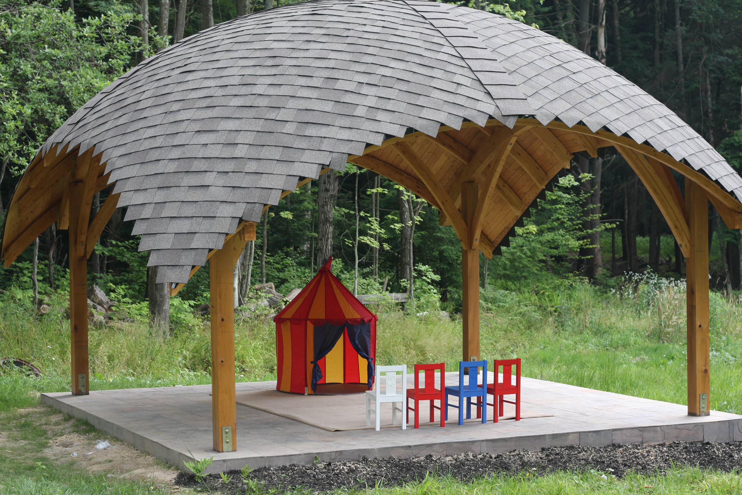 Беседка в саду: Где поставить и какую выбрать