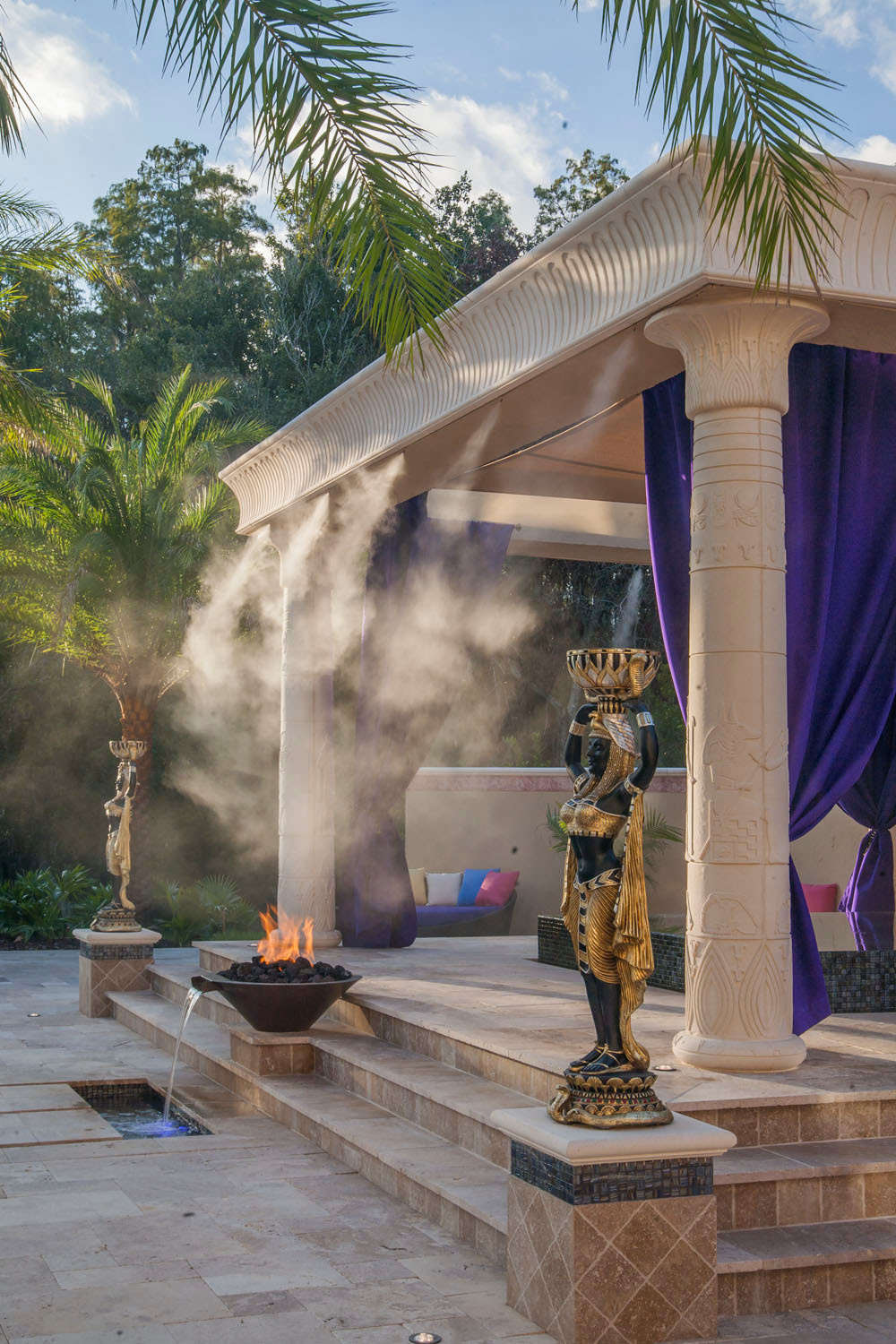 Как правильно: Организовать туман в саду