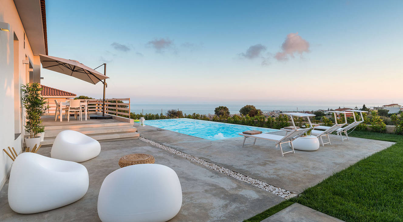 Прогулка на диване: Нестерпимо хочется на море