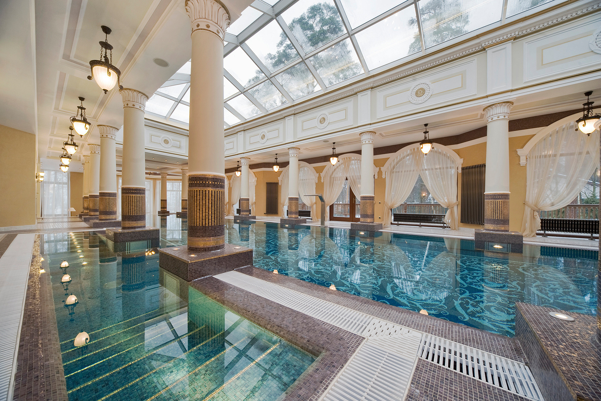 Аукционный дом: Как покупать предметы искусства на торгах