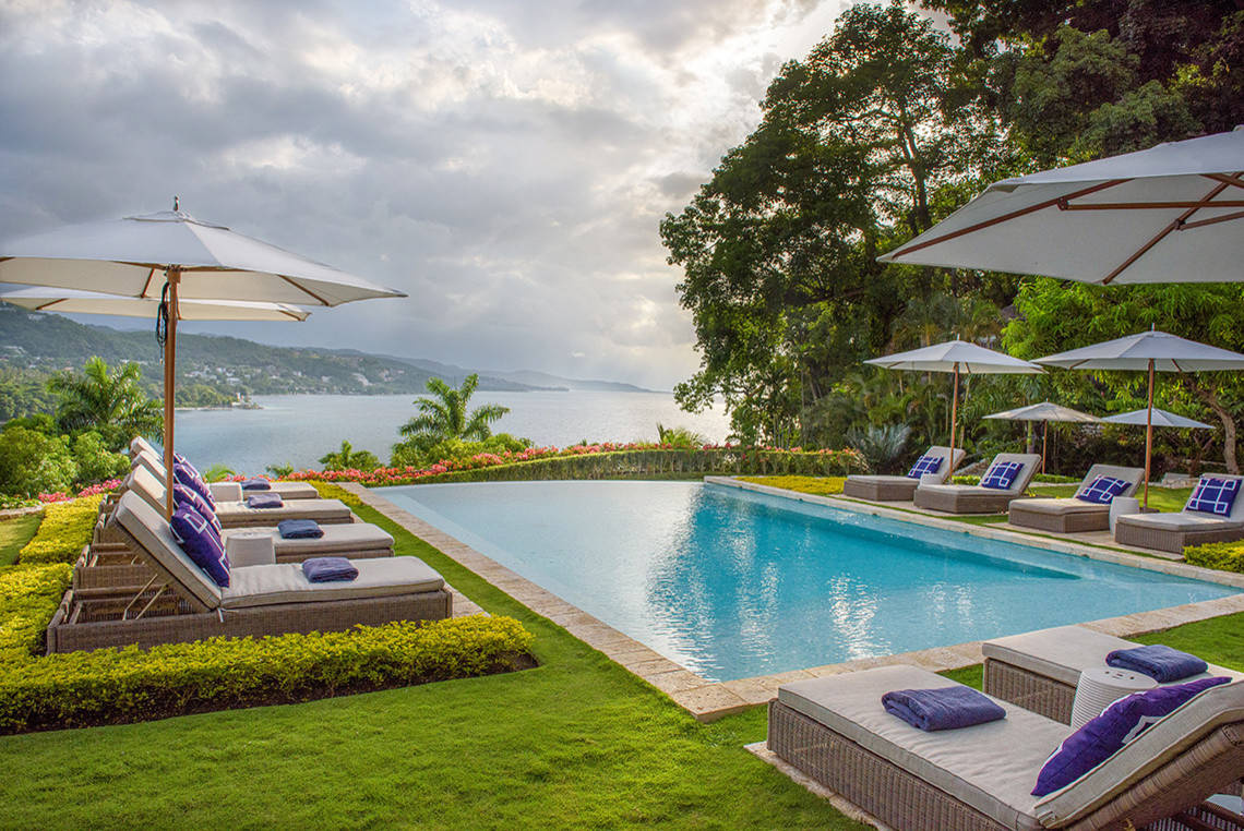 Прогулка на диване: Нестерпимо хочется на море