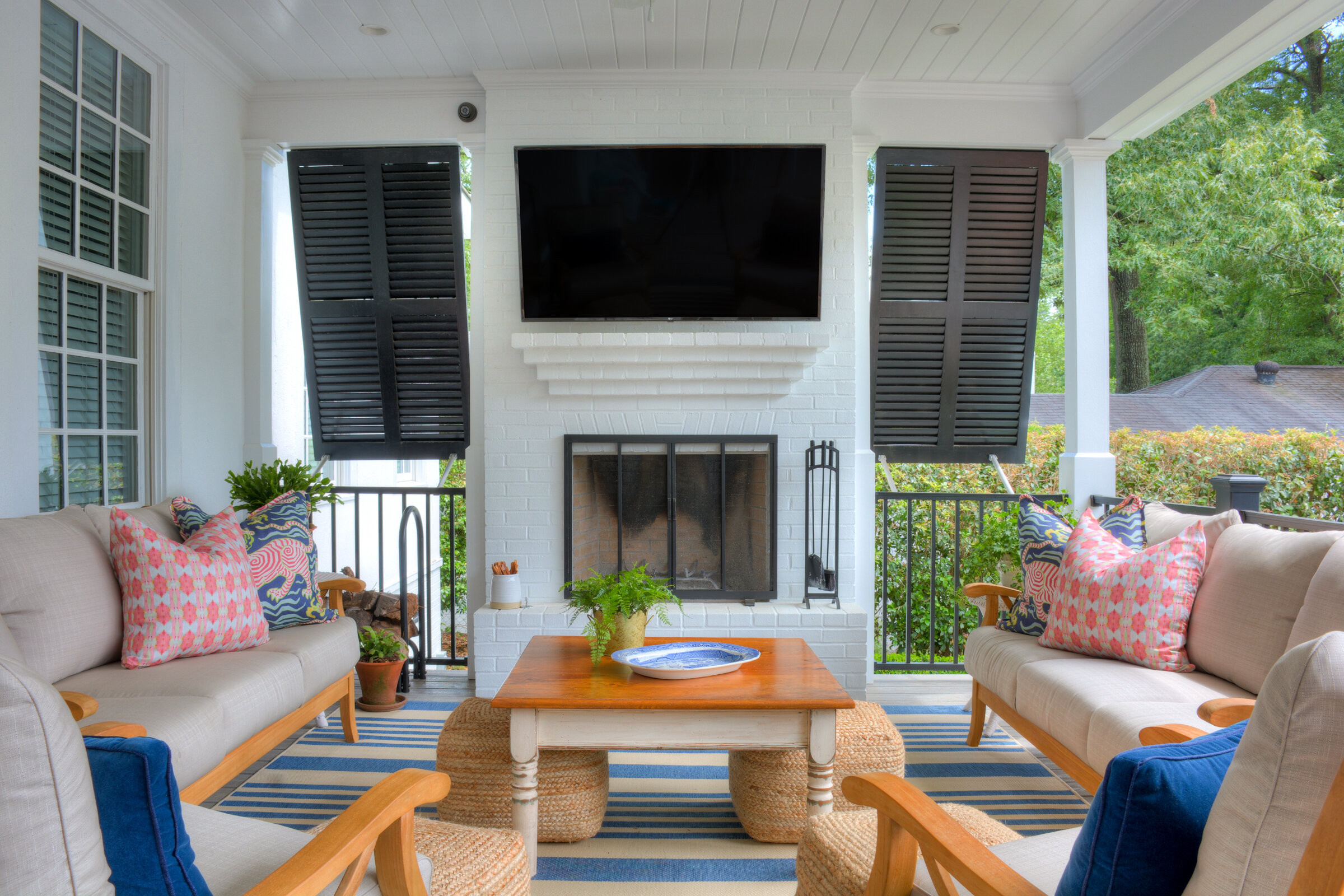 Фотоохота: 20 веранд с красивой защитой от любопытных глаз