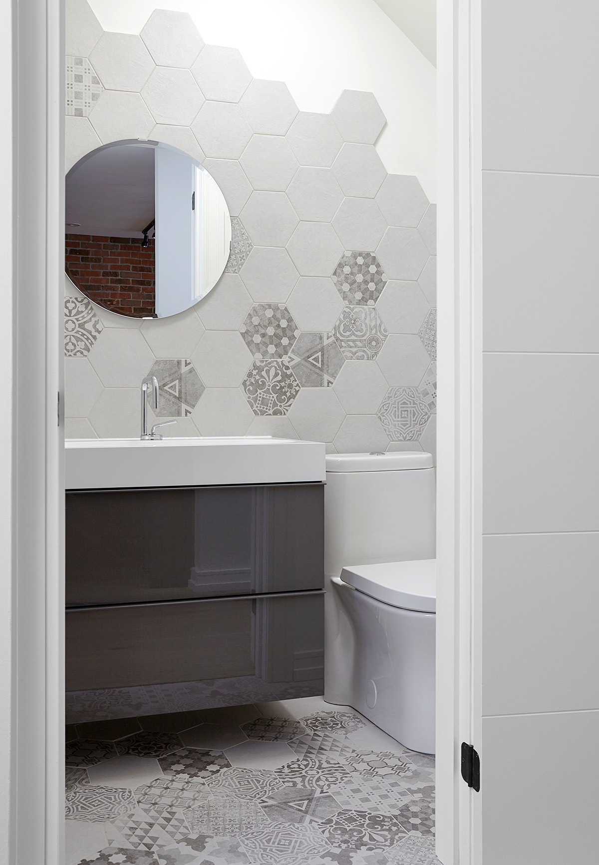 Какую плитку выбрать в ванную комнату