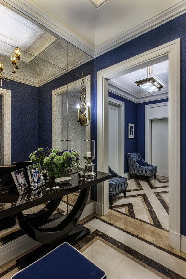 Houzz тур: Квартира в Сколково с мрамором и зеркалами