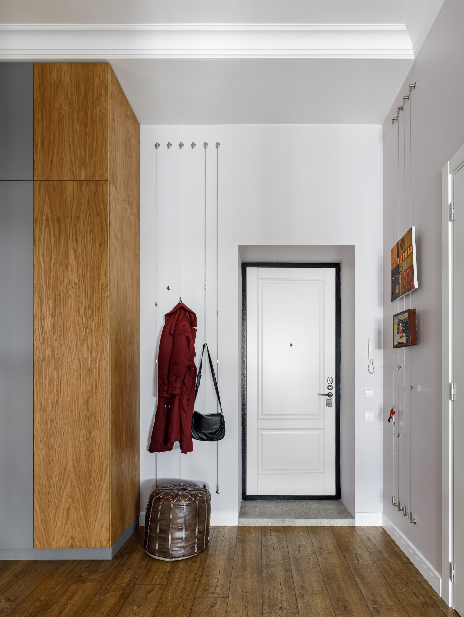 В гостях: Квартира на Литейном проспекте с родным кирпичом