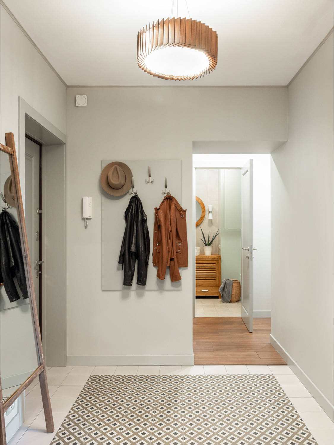 До и после: Двухкомнатная квартира с этническими деталями