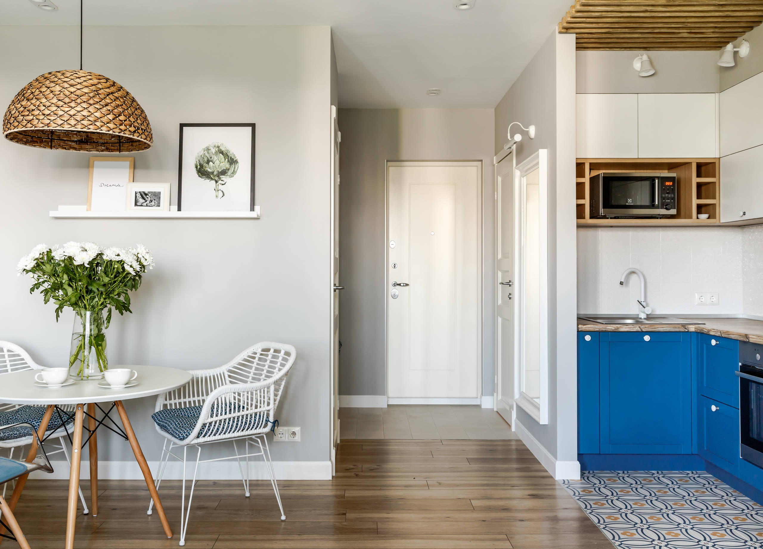 До и после: Маленькая квартира с кухней «в кармане»