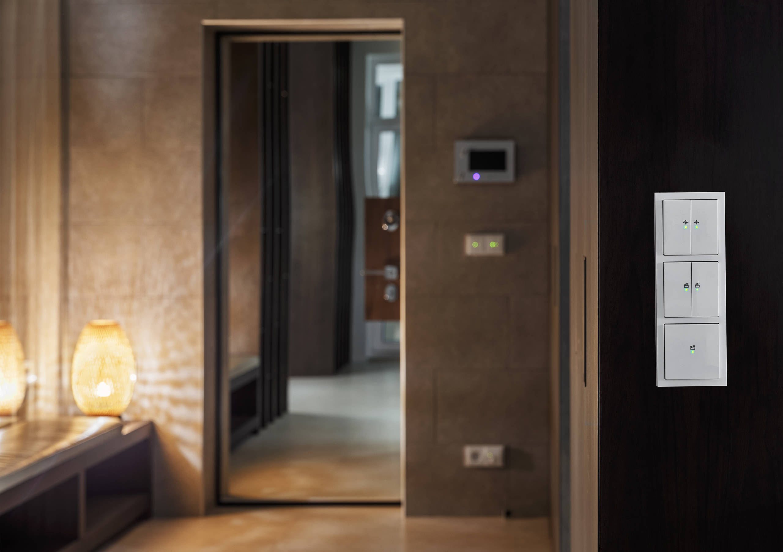 Хороший вопрос: Зачем «Умный дом» в маленькой квартире