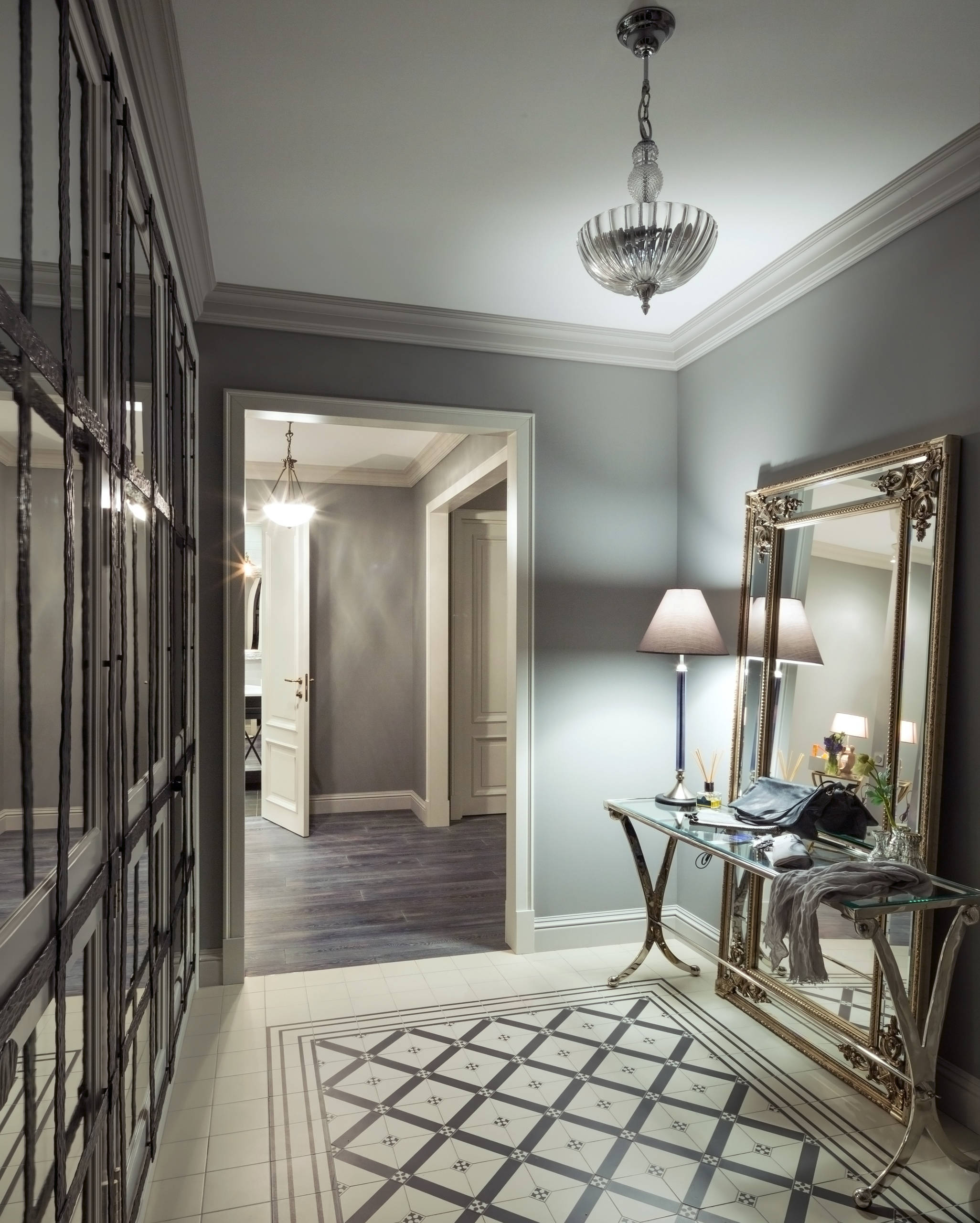 Houzz тур: Сдержанная классика с элементами металла и фактурным деревом