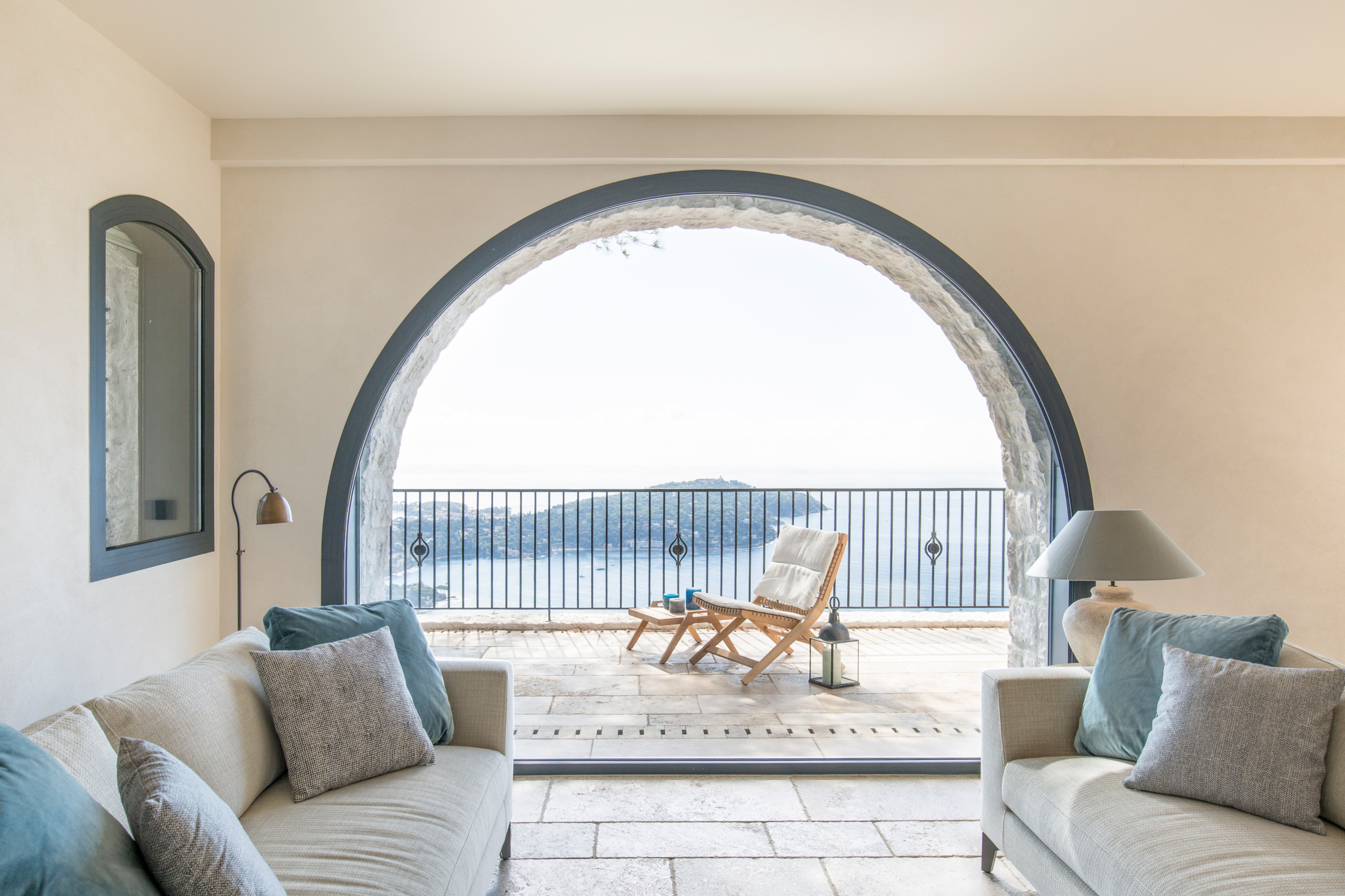 Прогулка на диване: Нестерпимо хочется на море