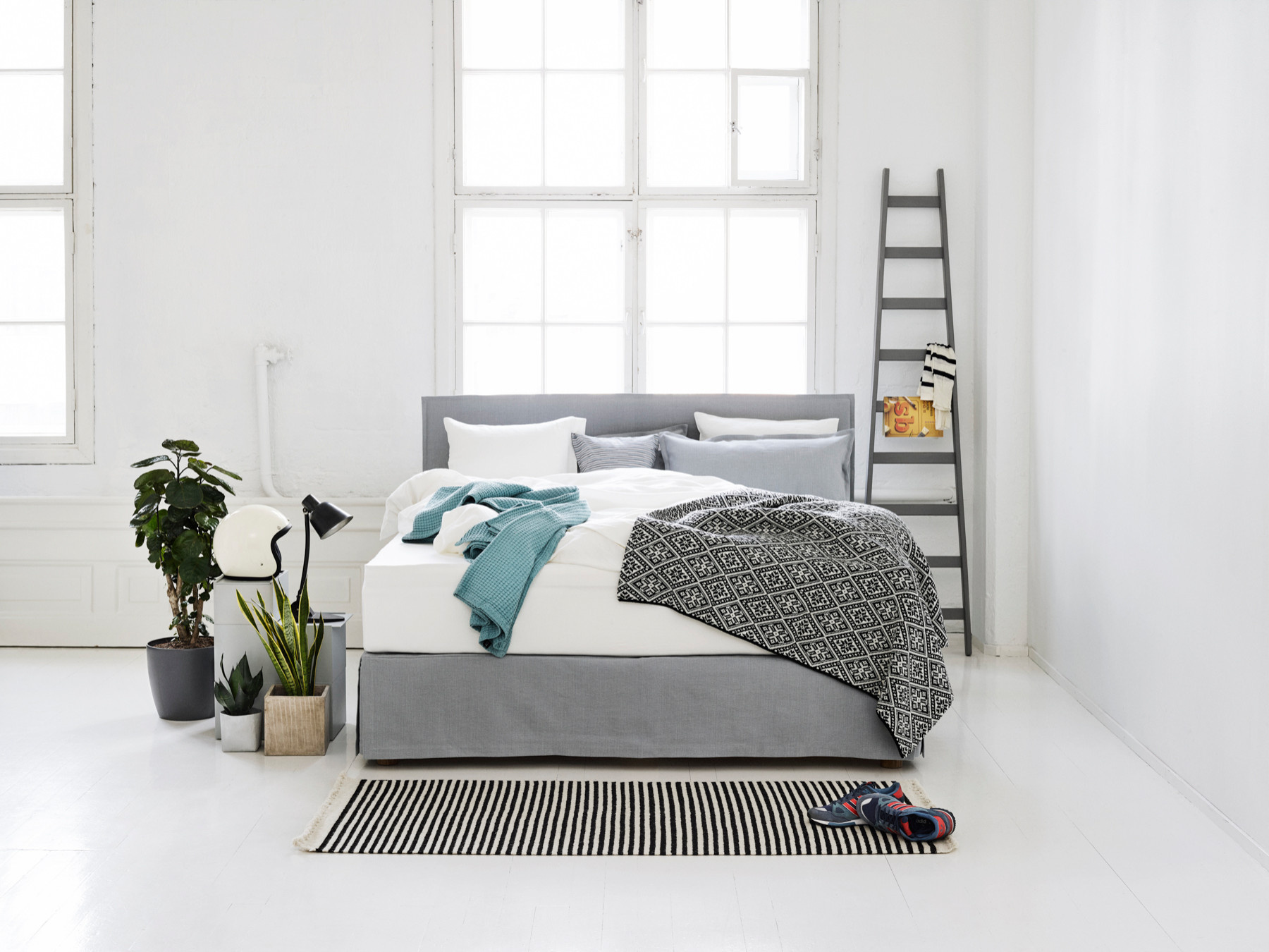 Фотоохота: 101 идея, как обыграть прикроватные тумбочки — с фото