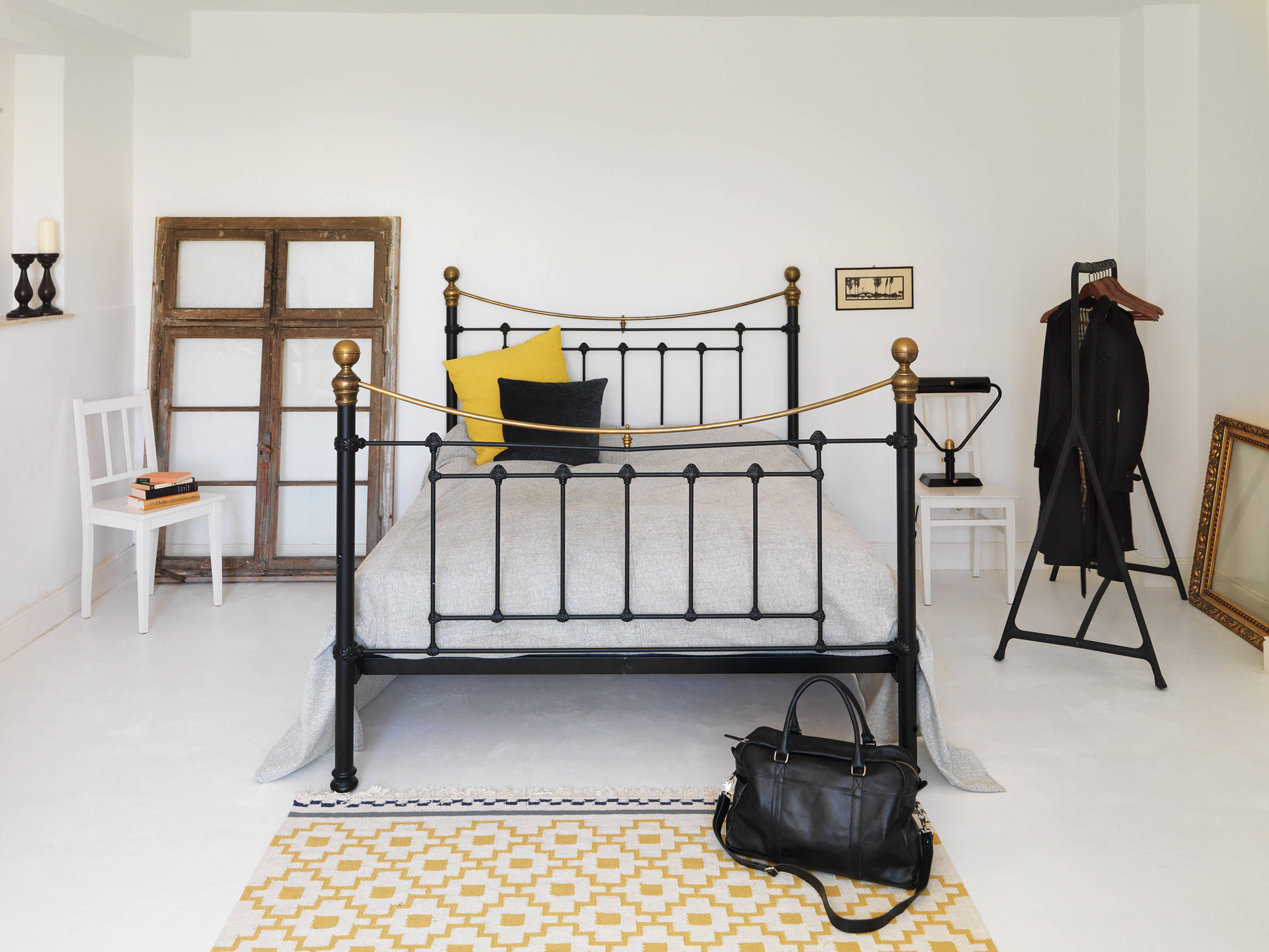 Фотоохота: 101 идея, как обыграть прикроватные тумбочки — с фото