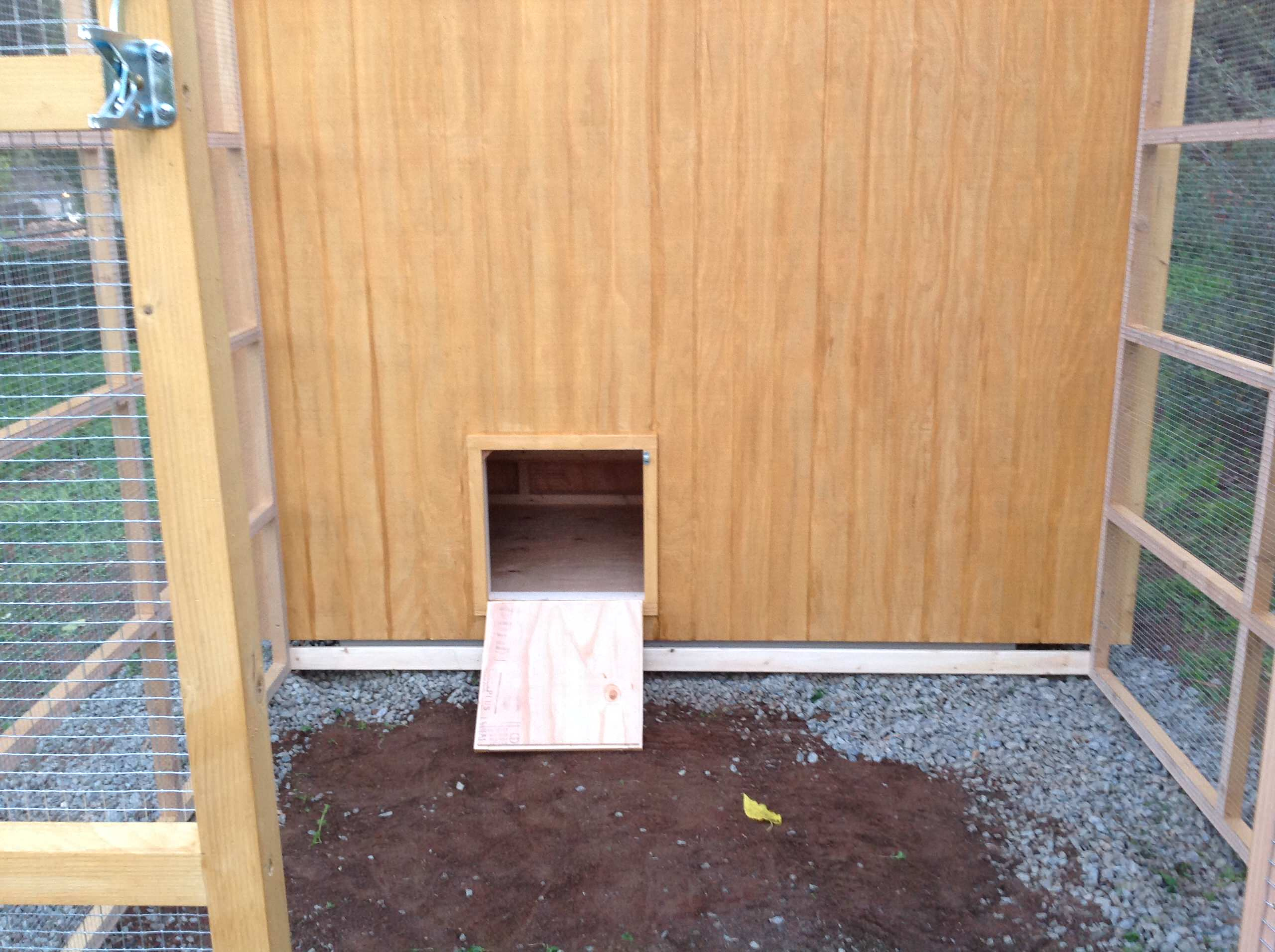 Вопрос: Как построить курятник своими руками