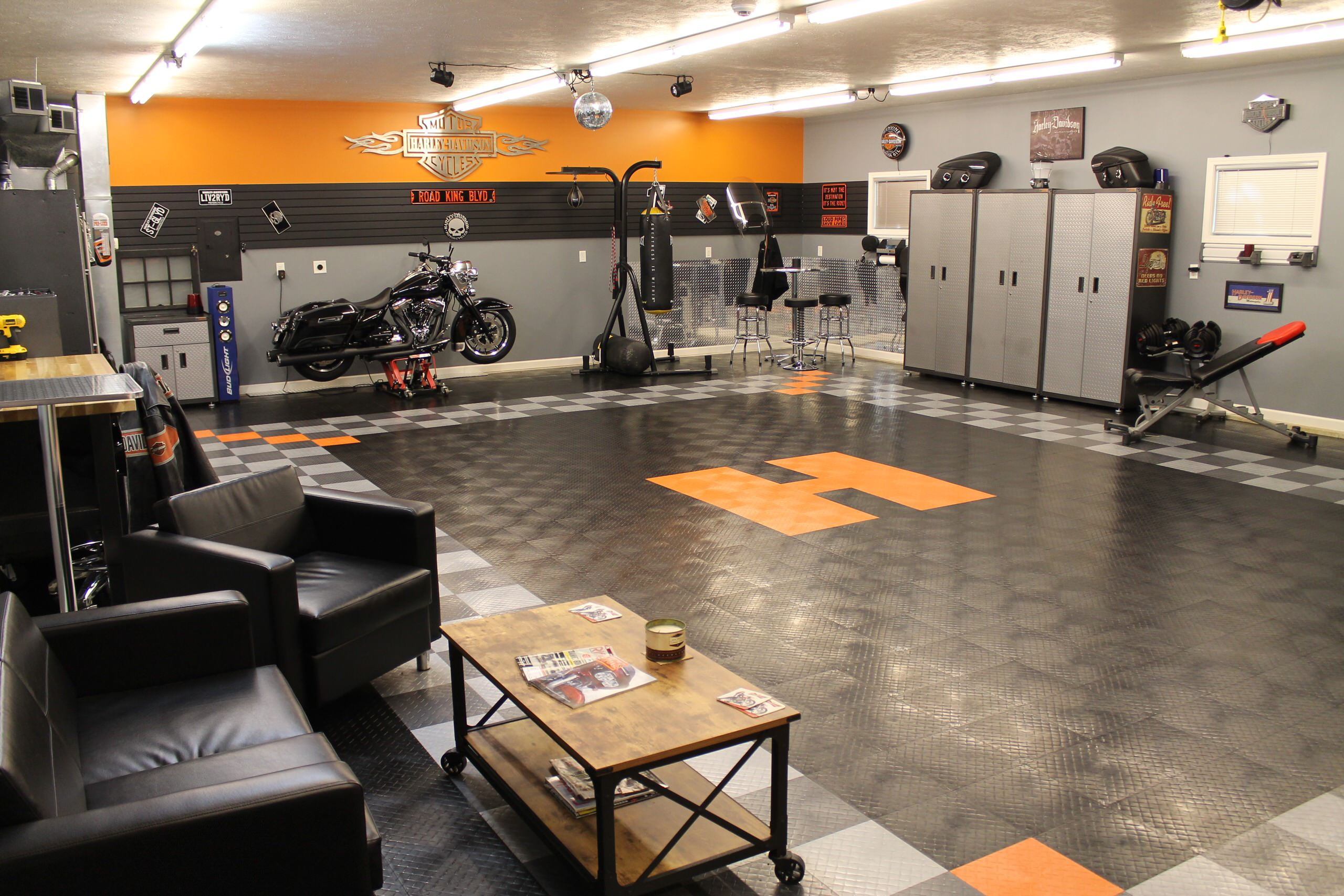 Место стоянки: 10 признаков современного функционального гаража