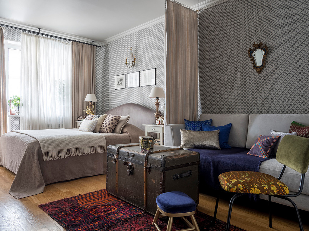 Houzz тур: Эклектичный интерьер с коллекцией будильников