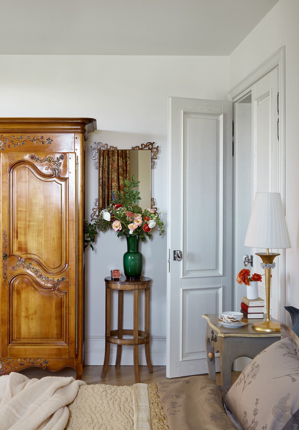 В гостях: Квартира дизайнера в стиле загородного дома