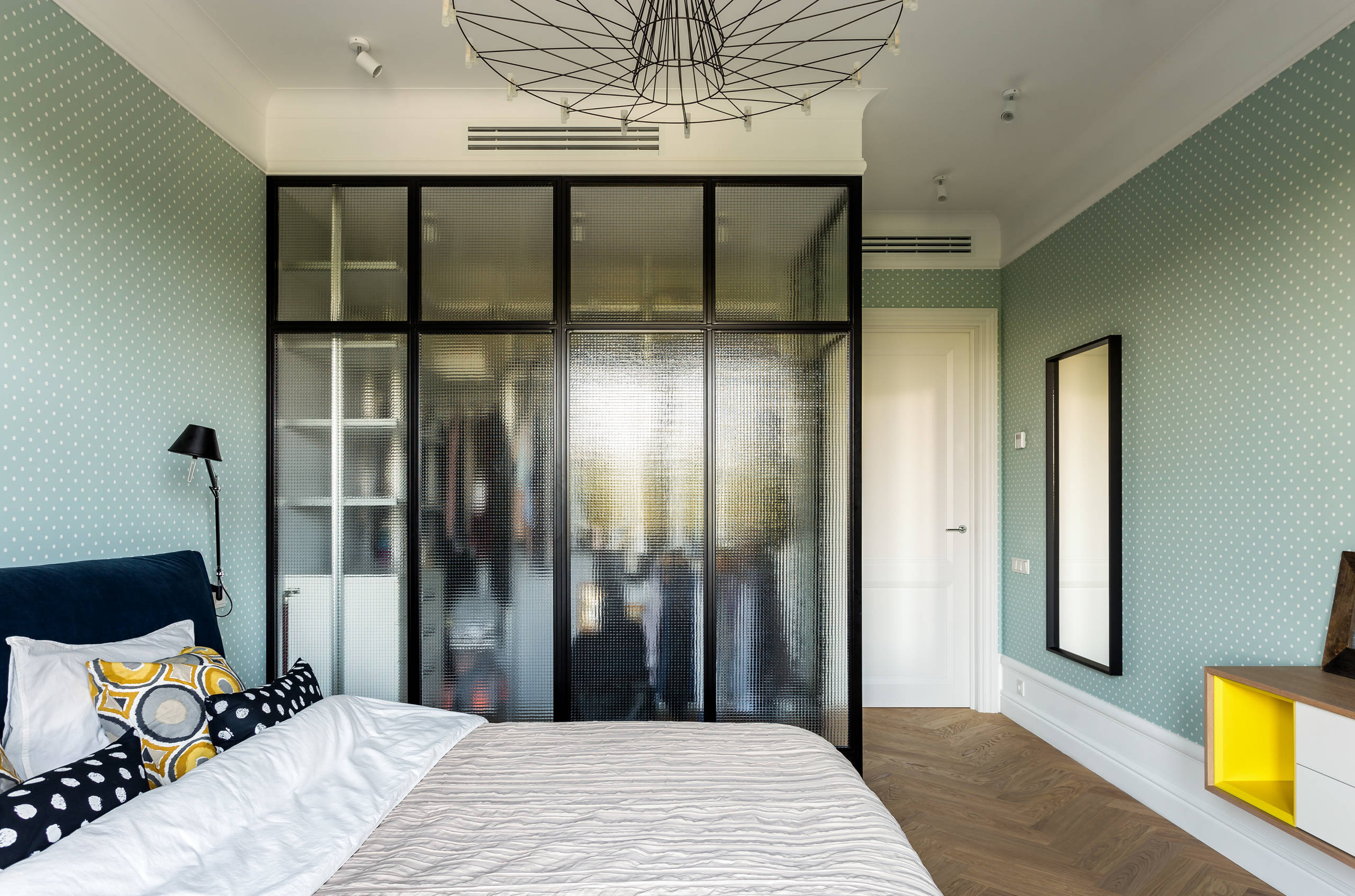 Houzz тур: Яркая квартира — под цвет доски для серфинга