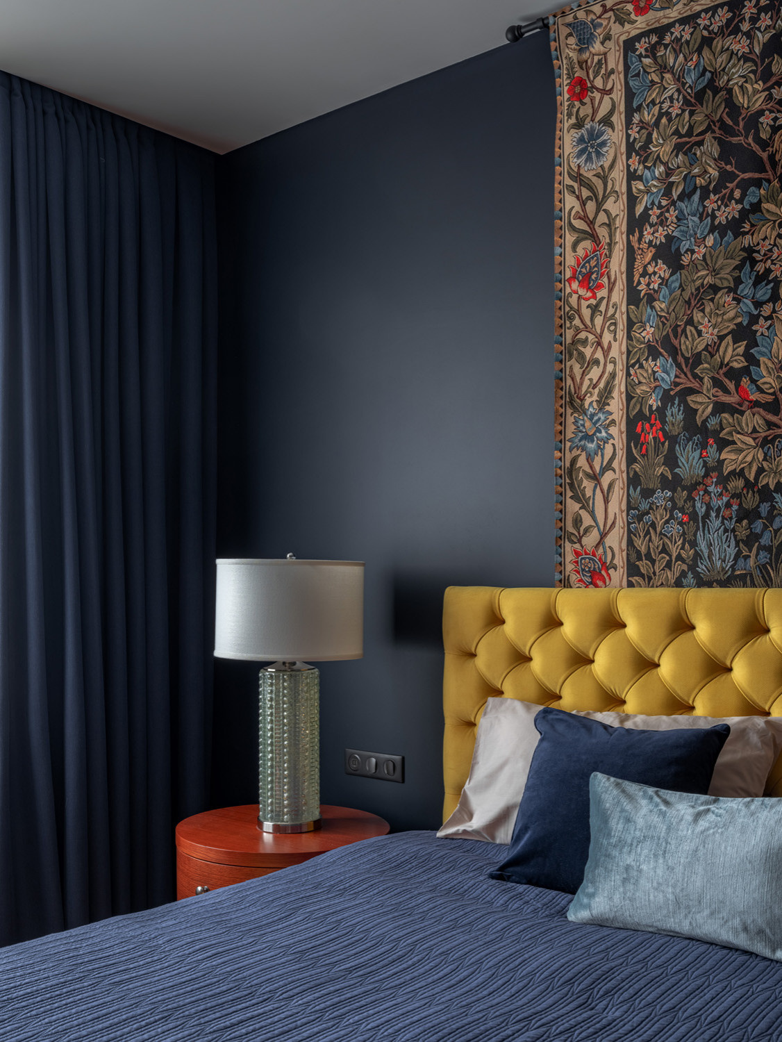 Вопрос: Вешать ковер на стену — стыдно или модно