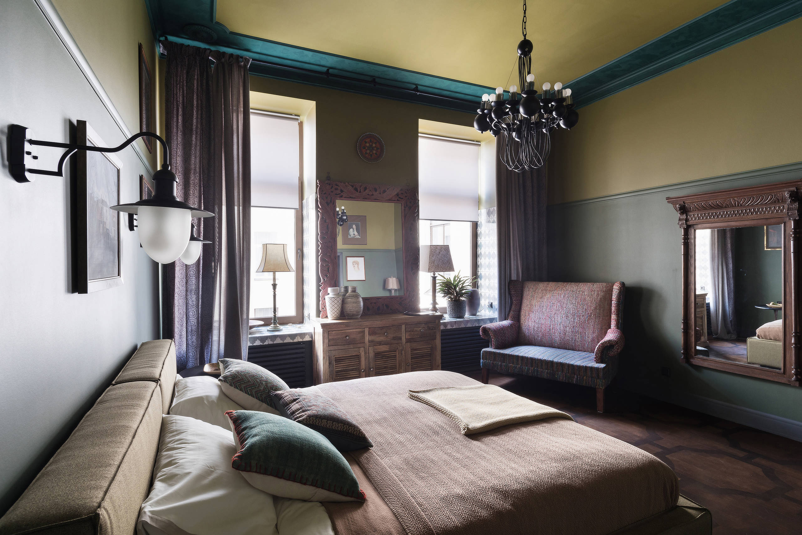 Houzz тур: Квартира с зелёной... лепниной