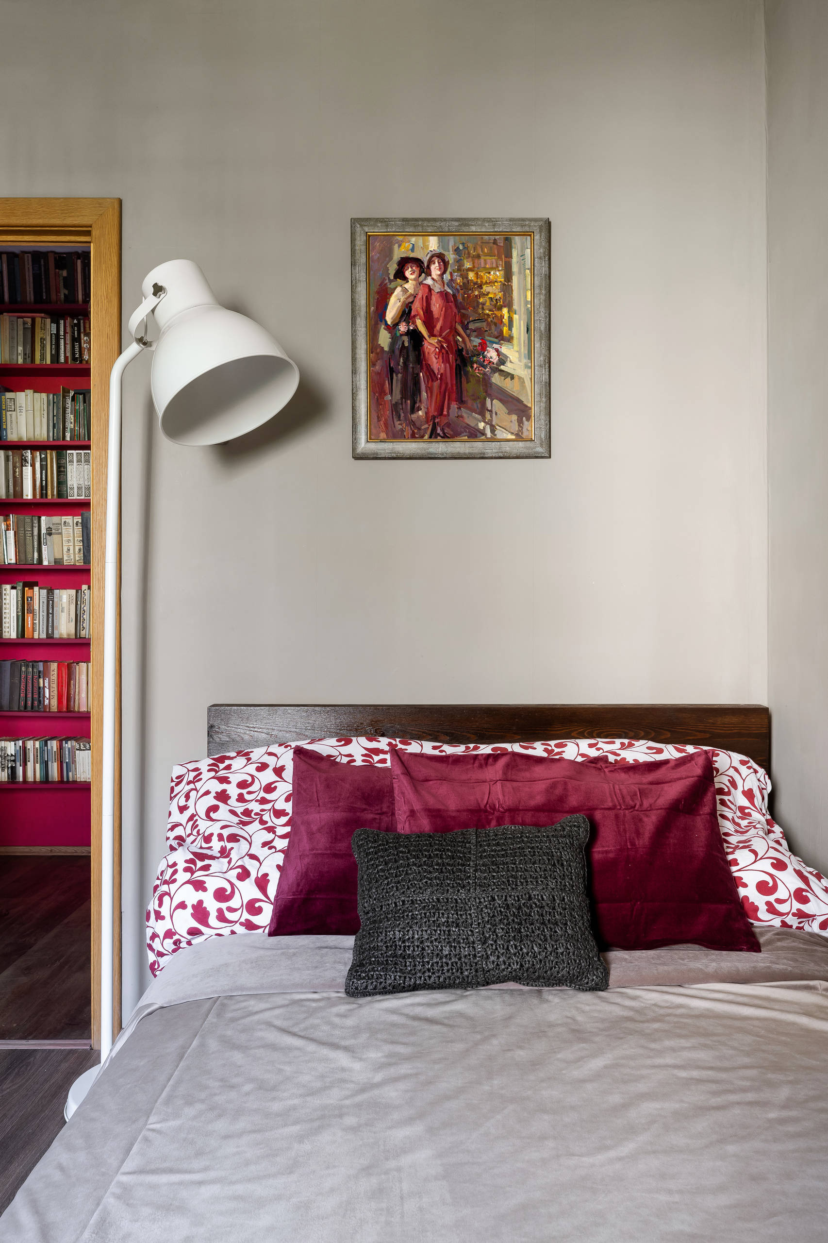 В гостях: Квартира в Петербурге, где у каждой комнаты свой цвет