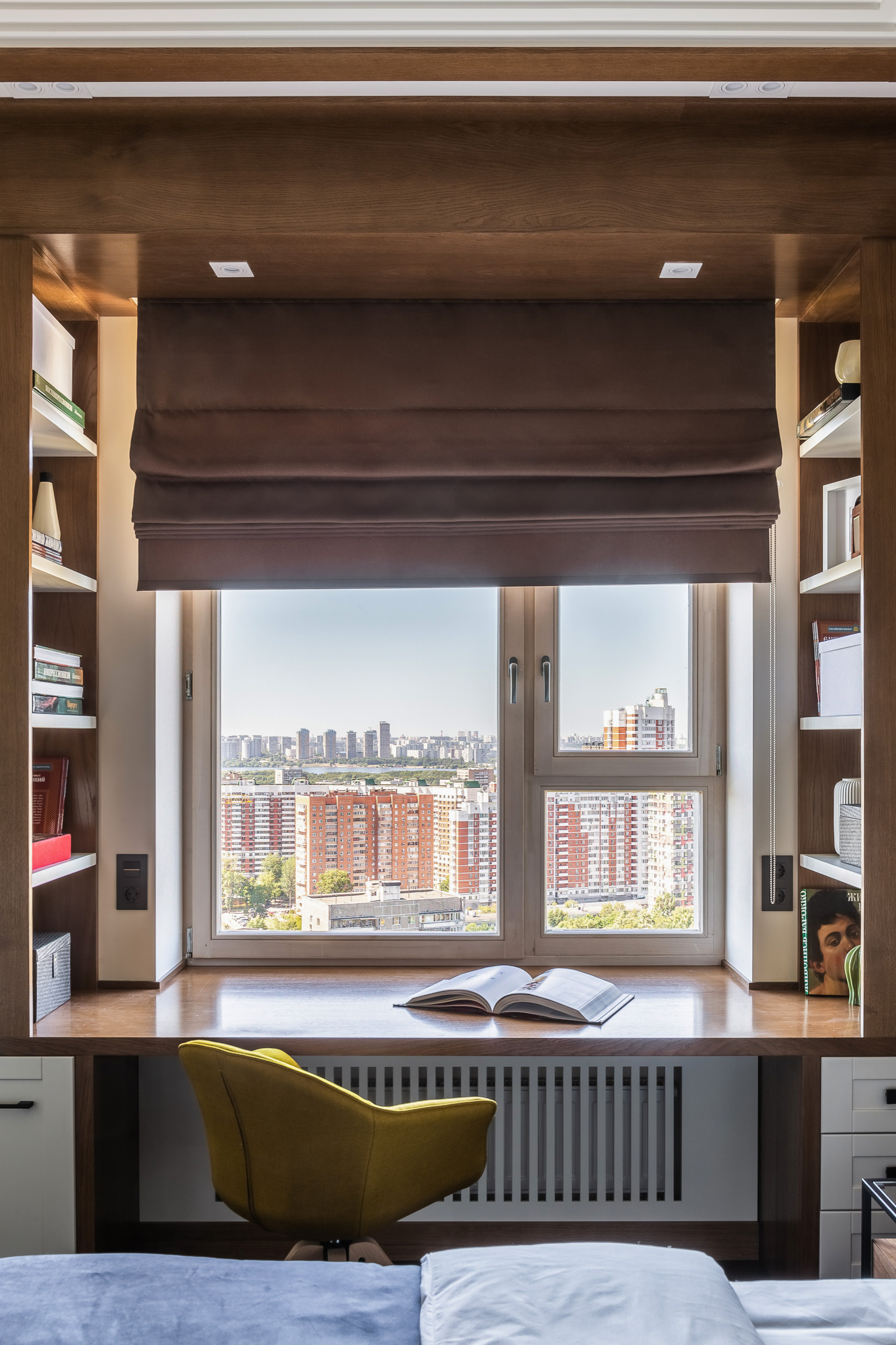 Вокруг да около окна: Как выбирать и с чем сочетать подоконник