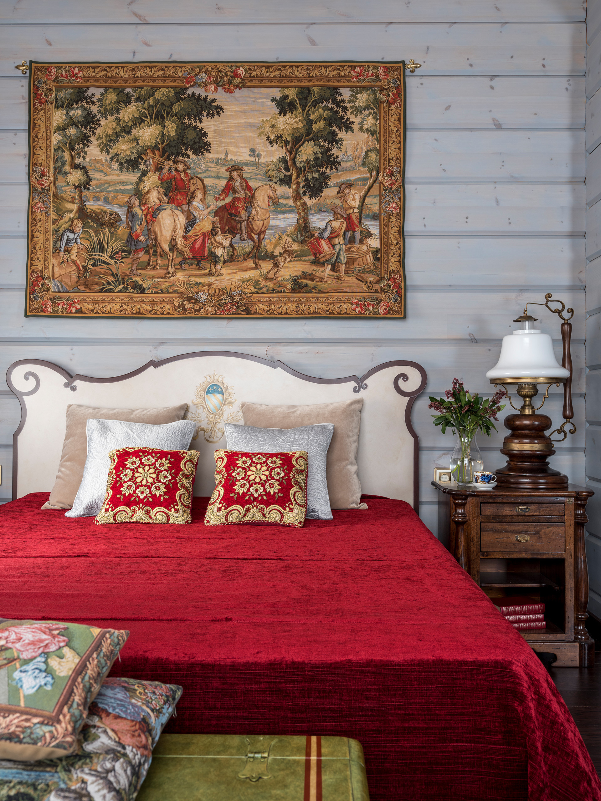 Вопрос: Вешать ковер на стену — стыдно или модно