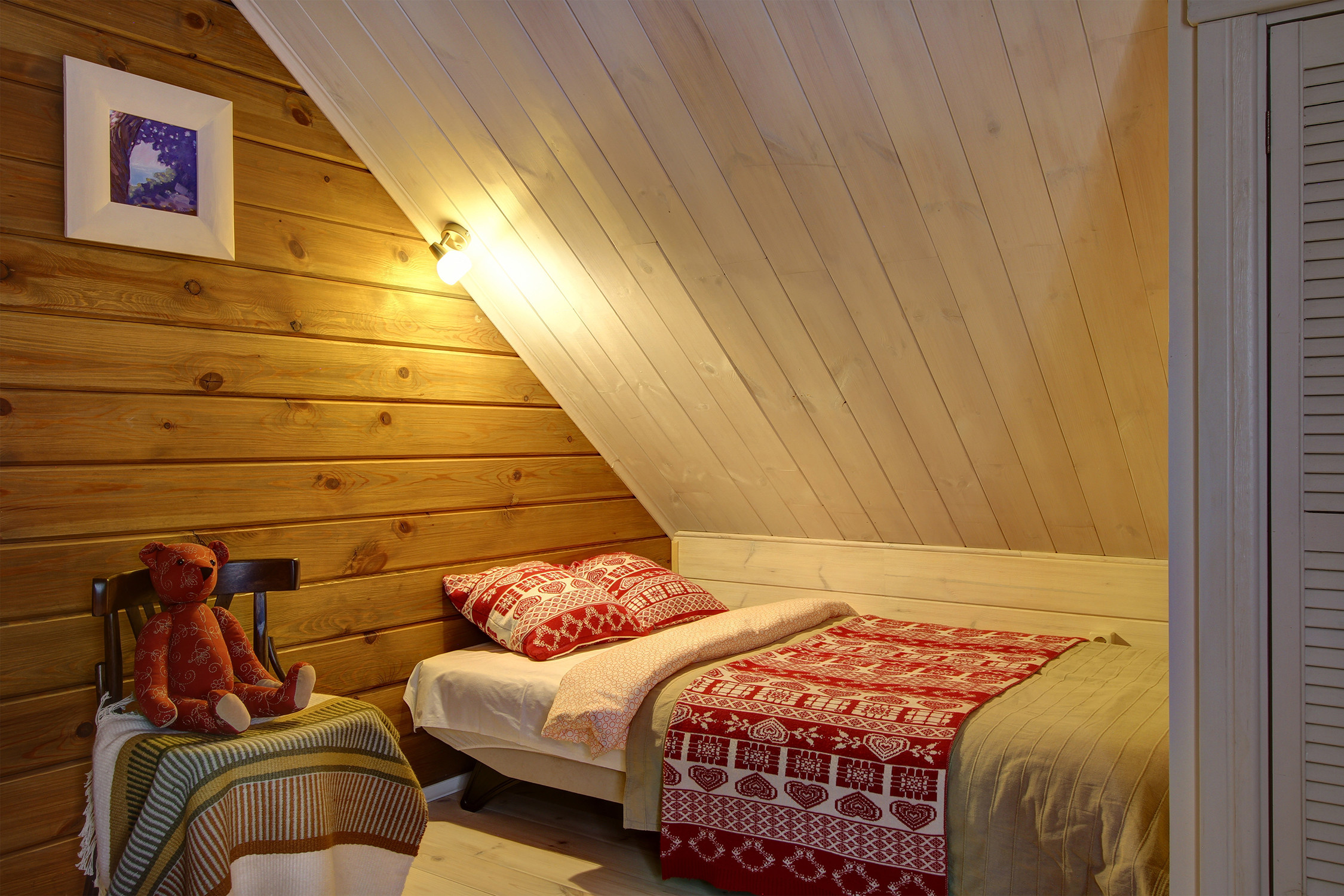 Эффект сауны: Как облагородить рыжую вагонку на даче