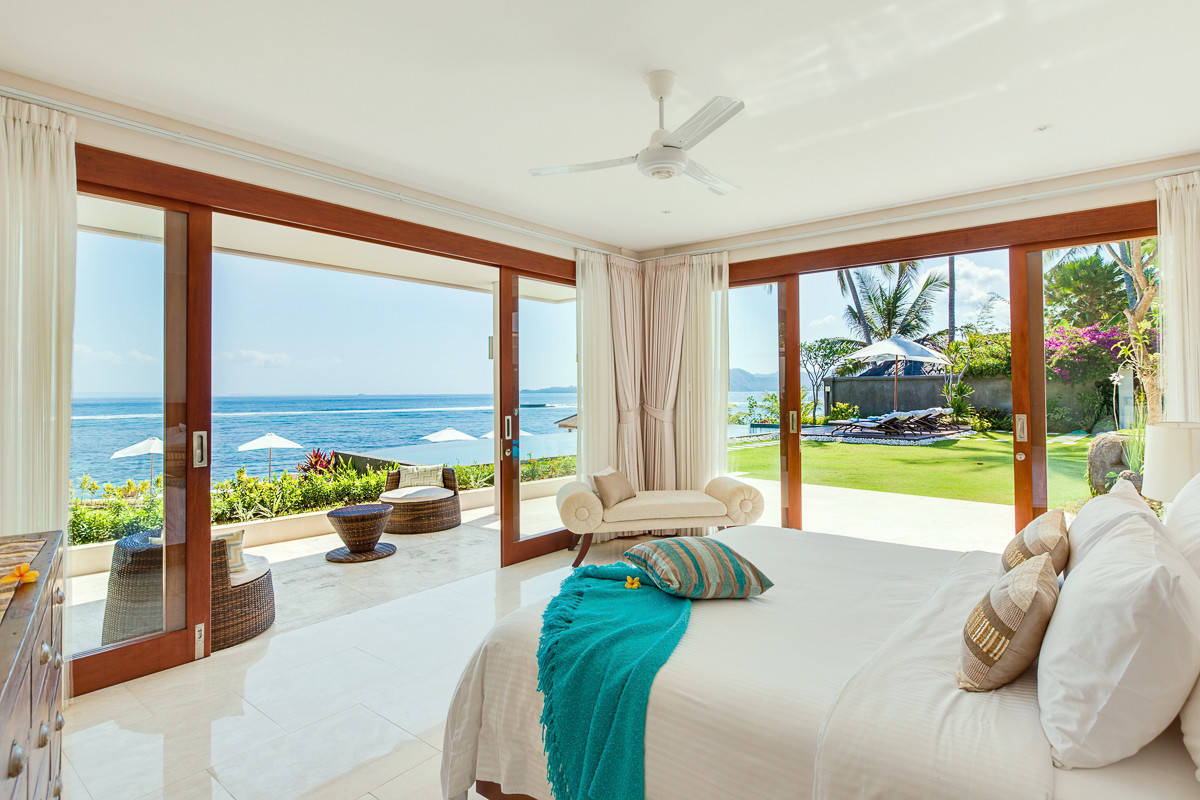 Прогулка на диване: Нестерпимо хочется на море