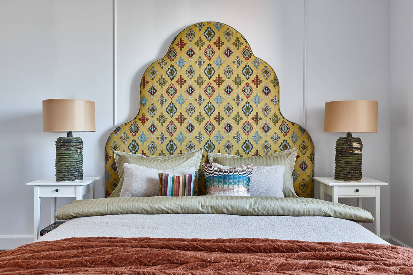 Вопрос: Цвет стен в спальне — какой выбрать?