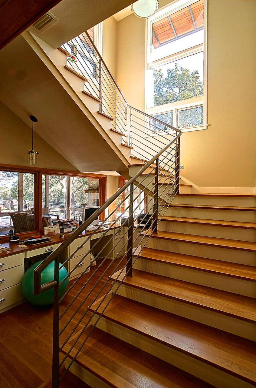 Вопрос: Как вписать спортинвентарь в интерьер